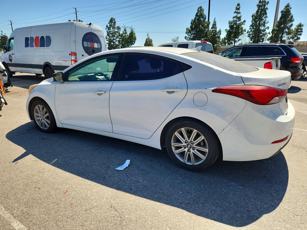 2014 Hyundai Elantra Se White vin: 5NPDH4AE6EH507846
