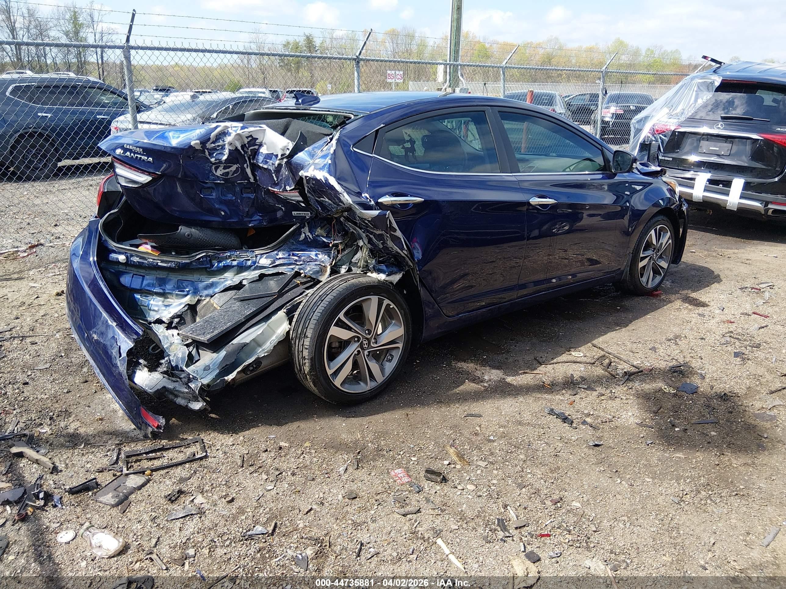 2014 Hyundai Elantra Limited Blue vin: 5NPDH4AE6EH512710
