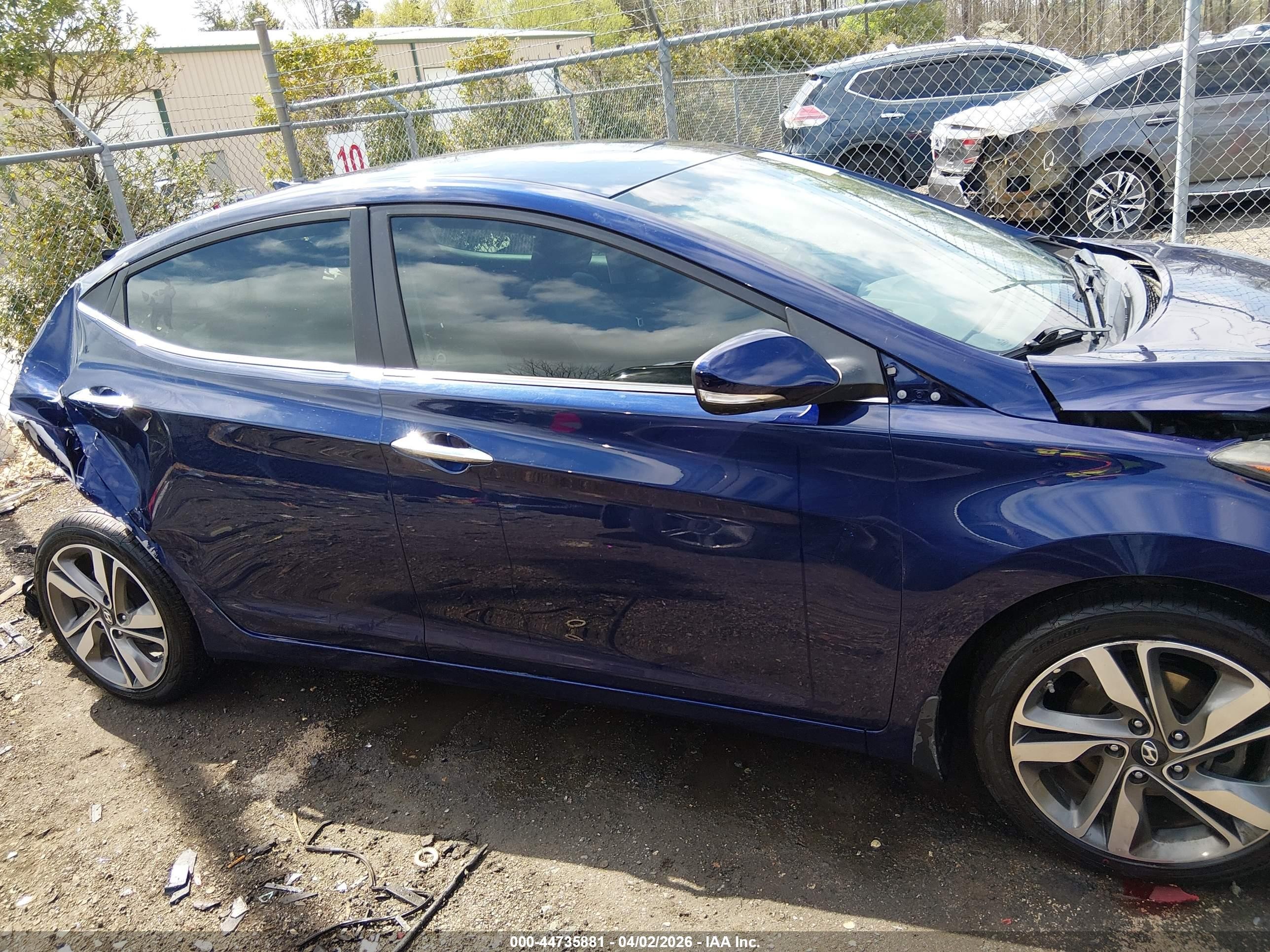 2014 Hyundai Elantra Limited Blue vin: 5NPDH4AE6EH512710
