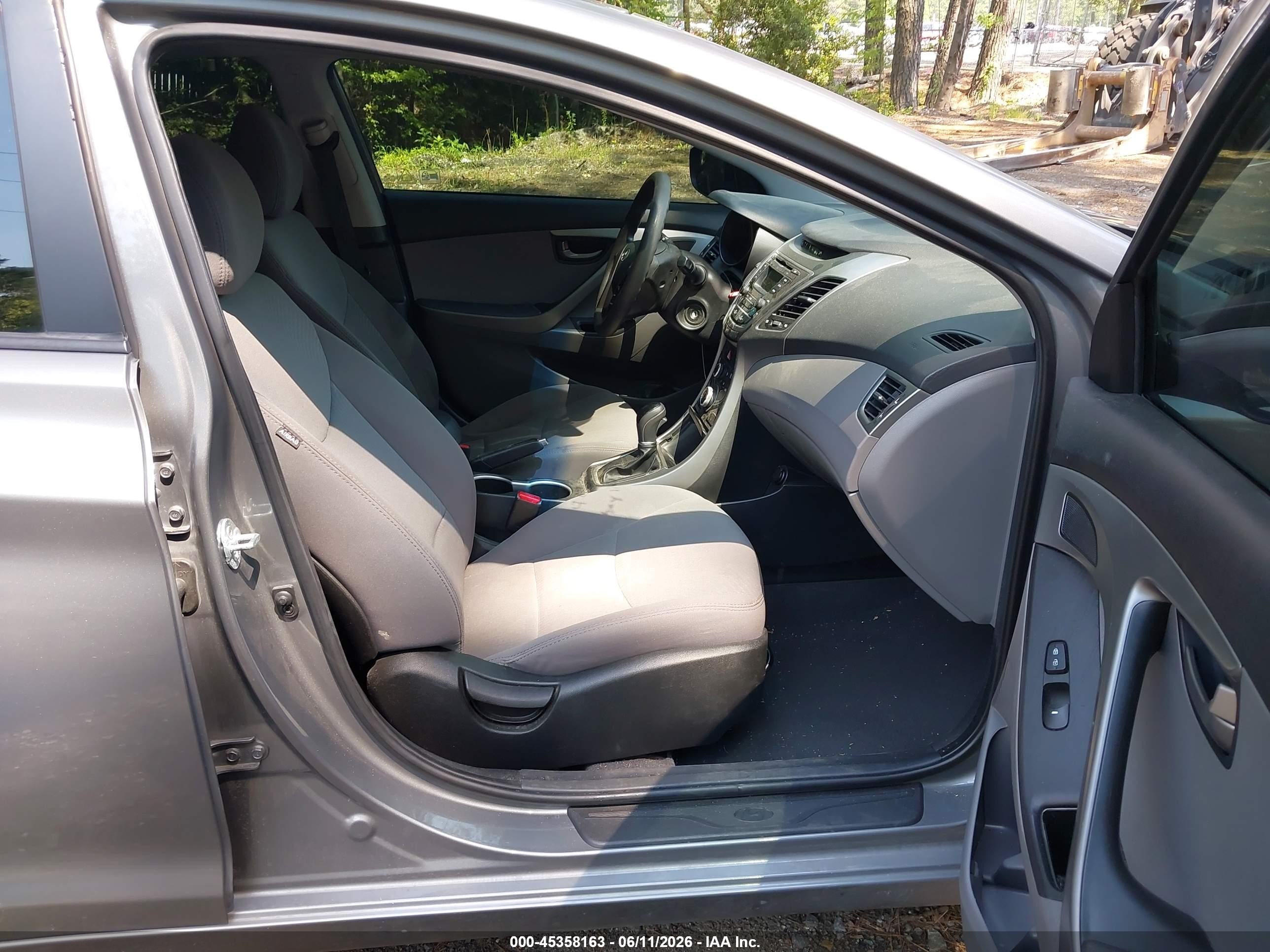 2014 Hyundai Elantra Se Gray vin: 5NPDH4AE6EH515199
