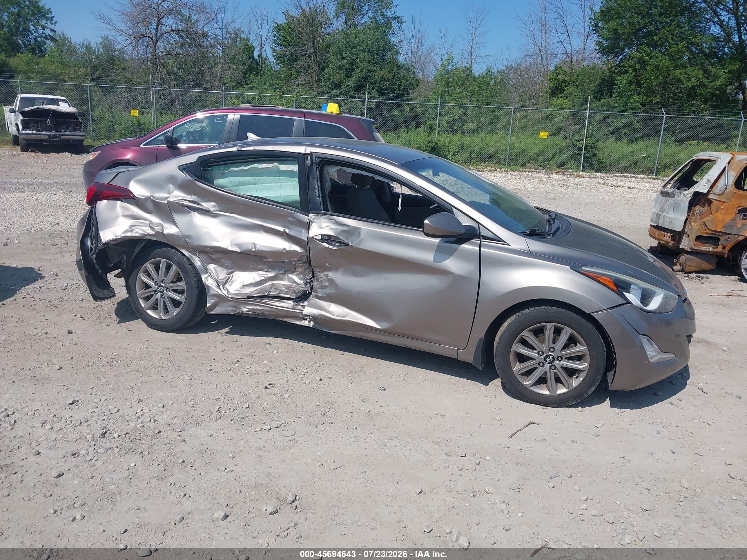 2014 Hyundai Elantra Se Gold vin: 5NPDH4AE6EH516255