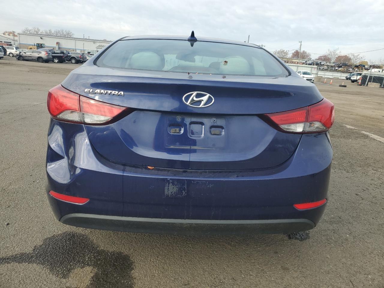 2014 Hyundai Elantra Se Blue vin: 5NPDH4AE6EH539406