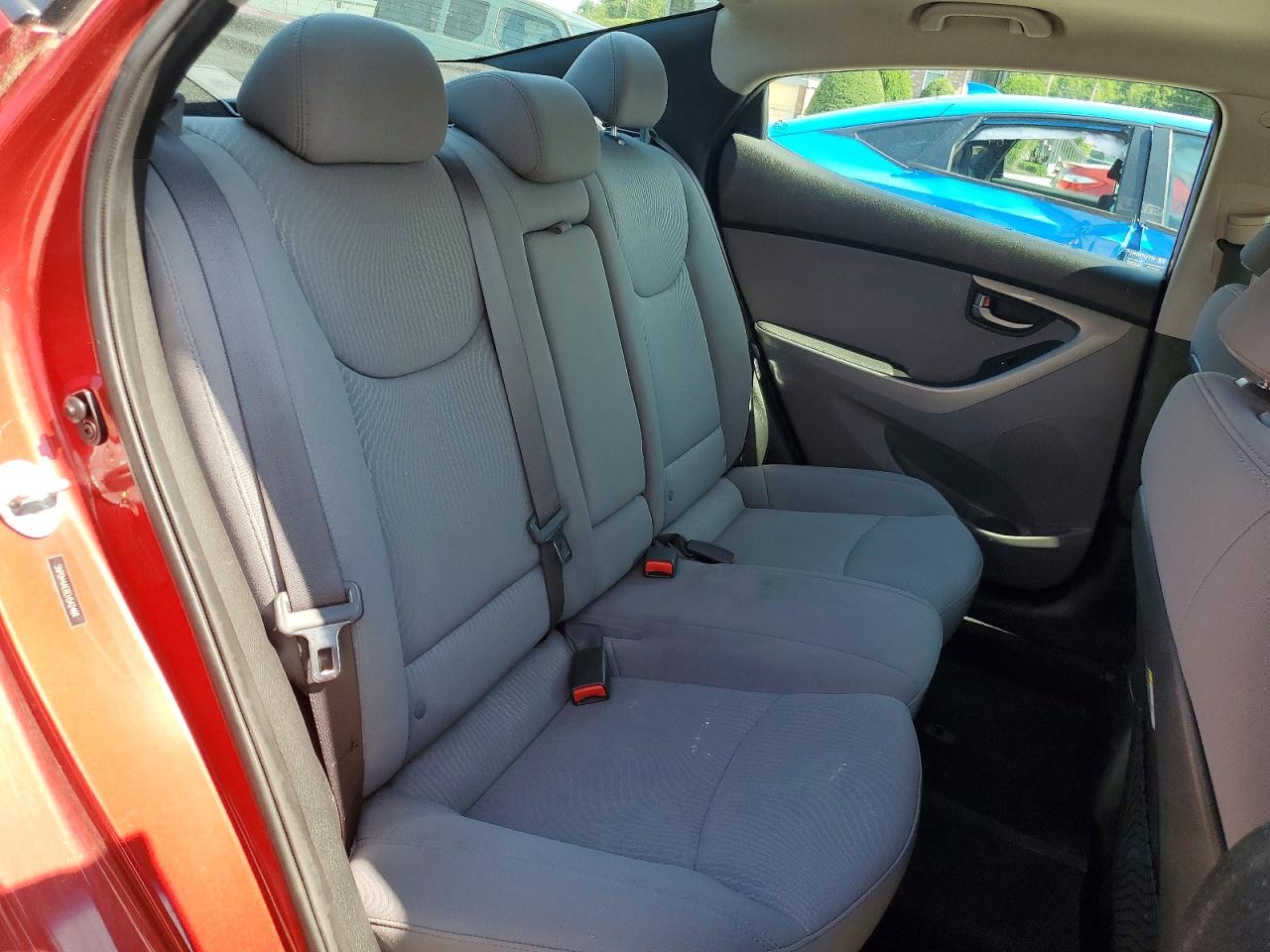 2014 Hyundai Elantra Se Red vin: 5NPDH4AE6EH542466