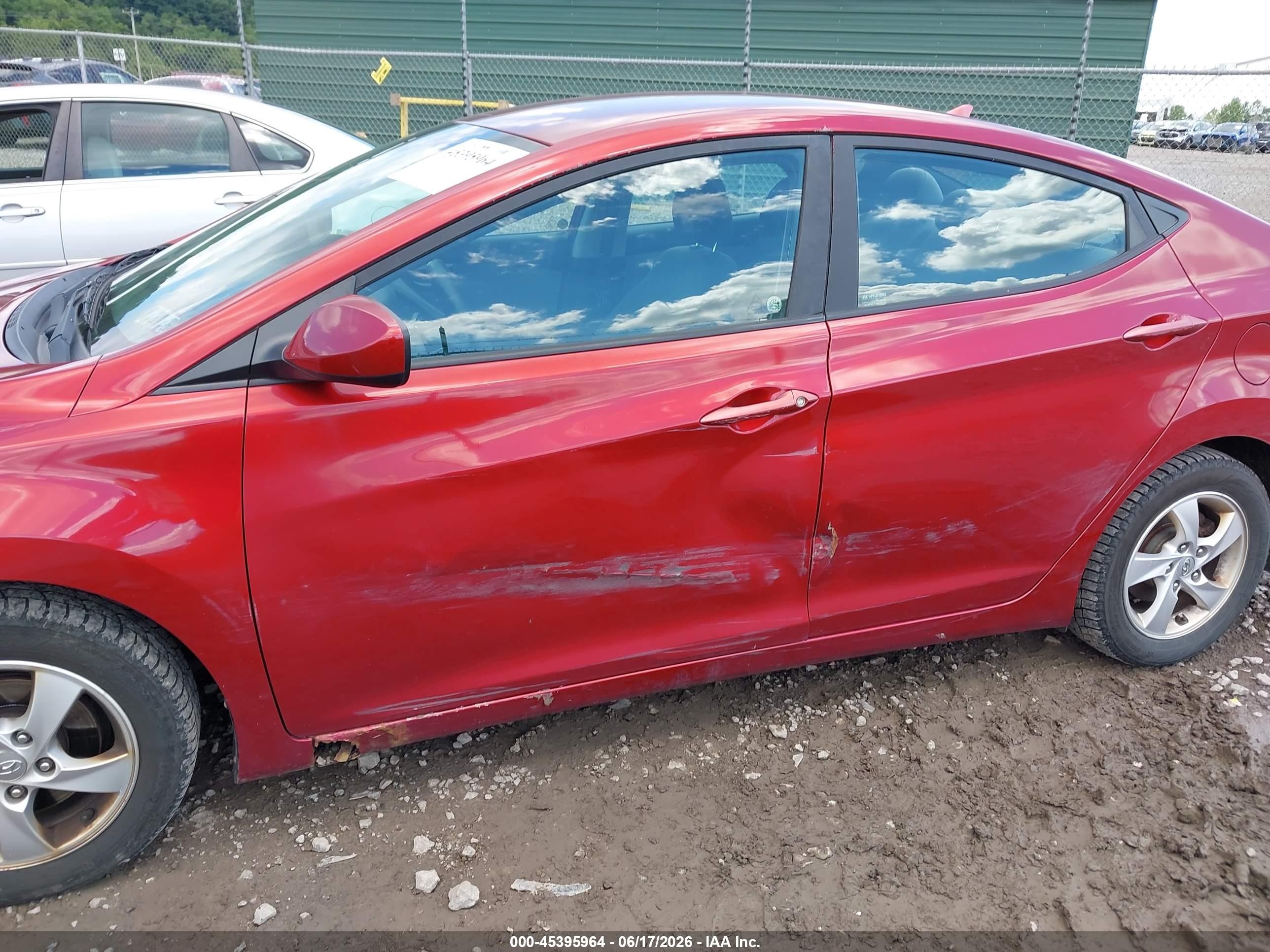 2014 Hyundai Elantra Se Red vin: 5NPDH4AE6EH543231