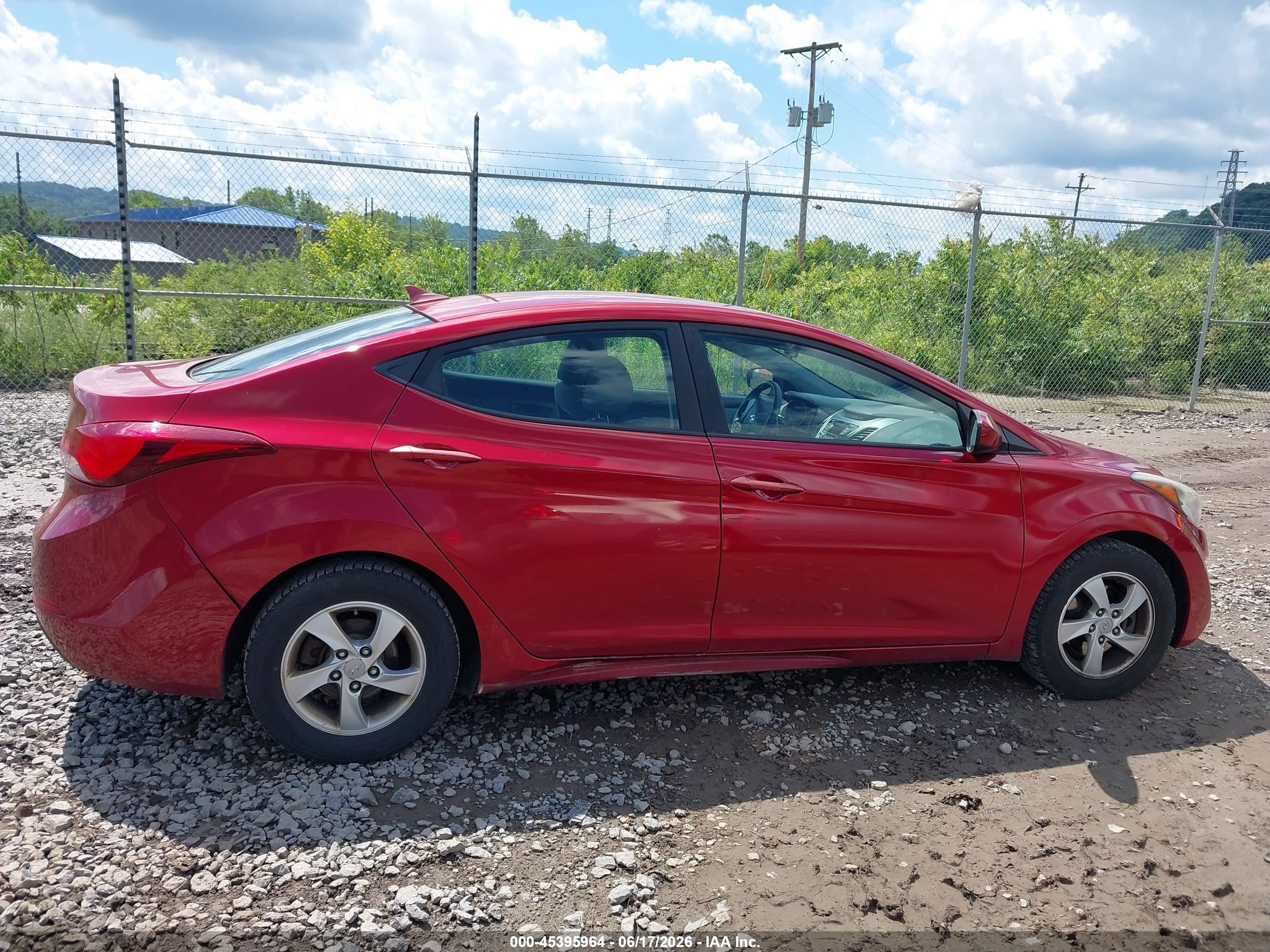 2014 Hyundai Elantra Se Red vin: 5NPDH4AE6EH543231