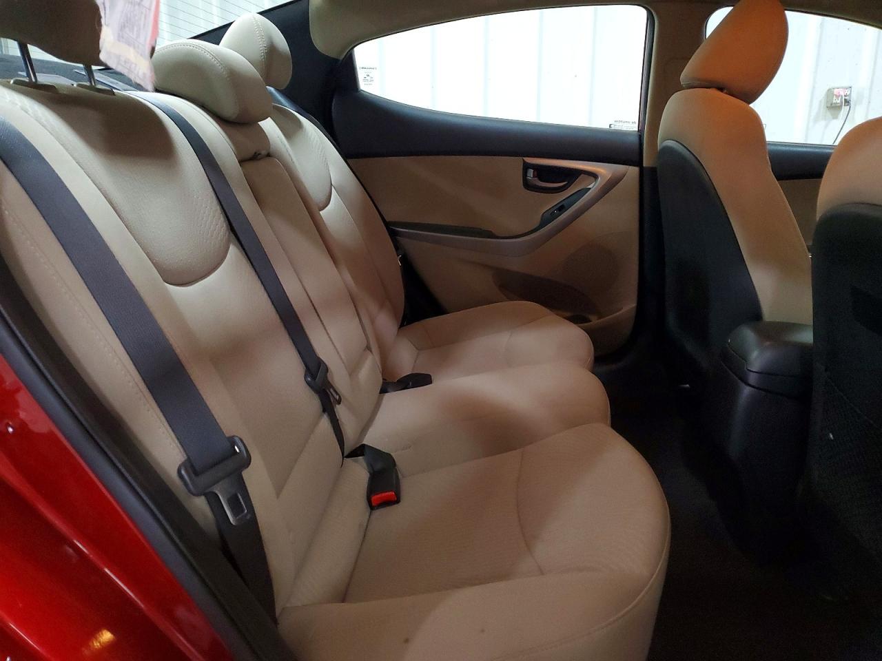 2014 Hyundai Elantra Se Red vin: 5NPDH4AE6EH546310