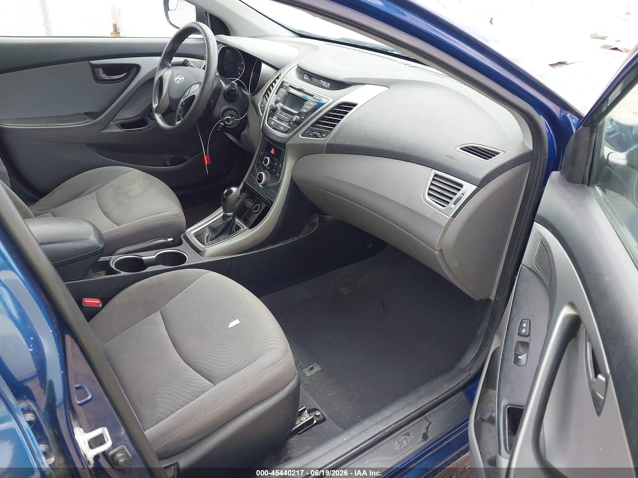 2015 Hyundai Elantra Se Blue vin: 5NPDH4AE6FH547555