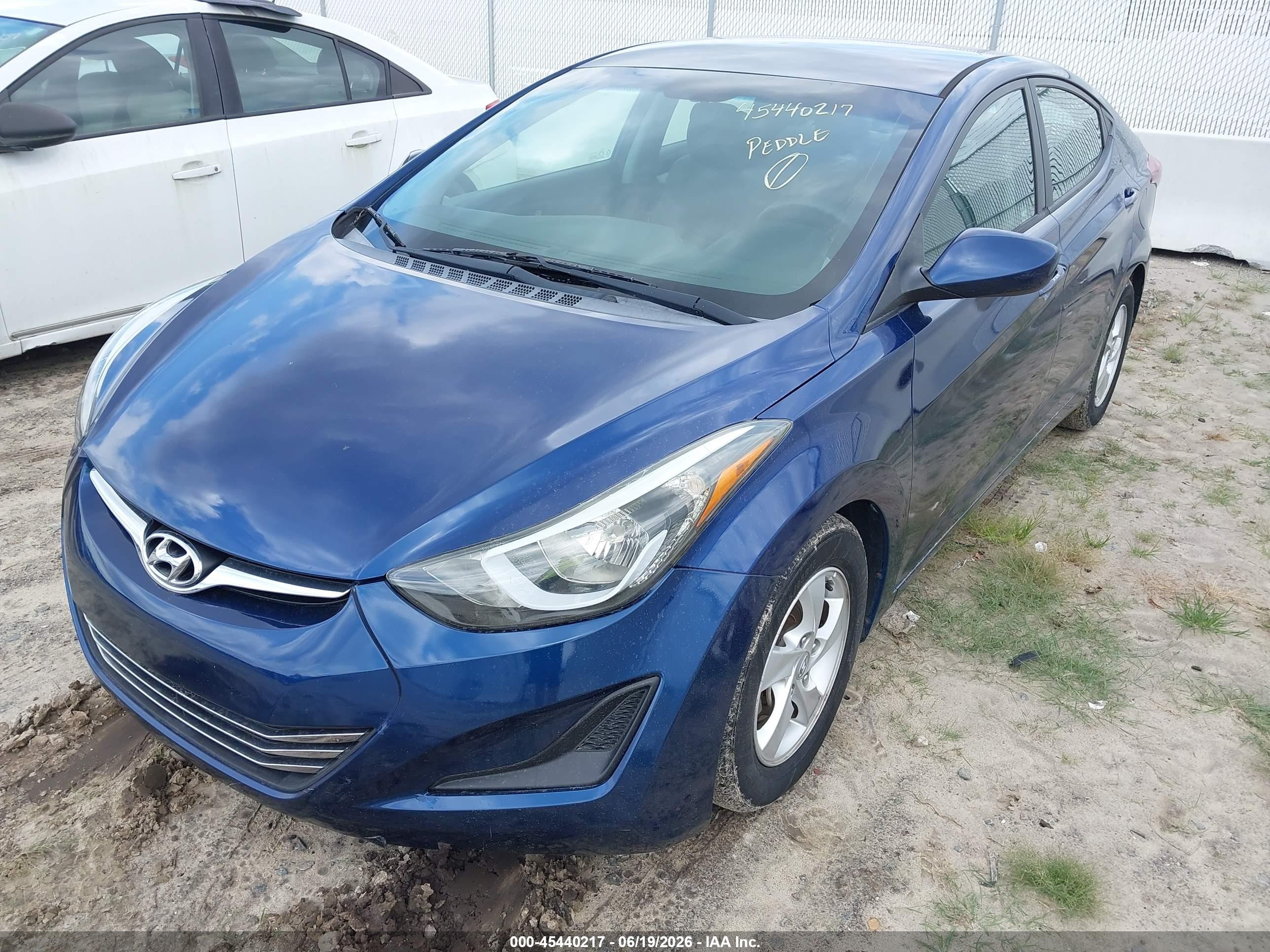 2015 Hyundai Elantra Se Blue vin: 5NPDH4AE6FH547555