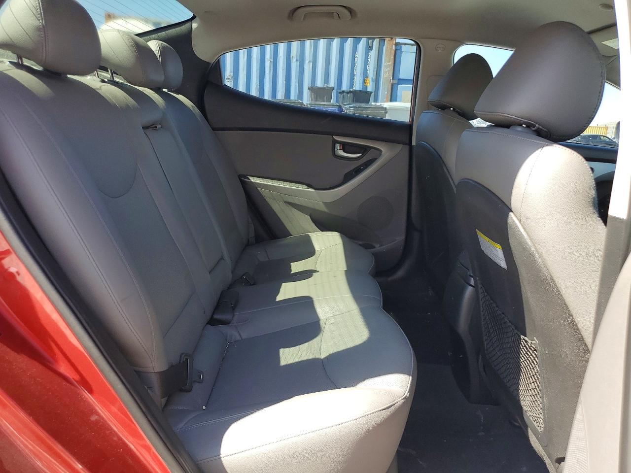 2015 Hyundai Elantra Limited Red vin: 5NPDH4AE6FH547720
