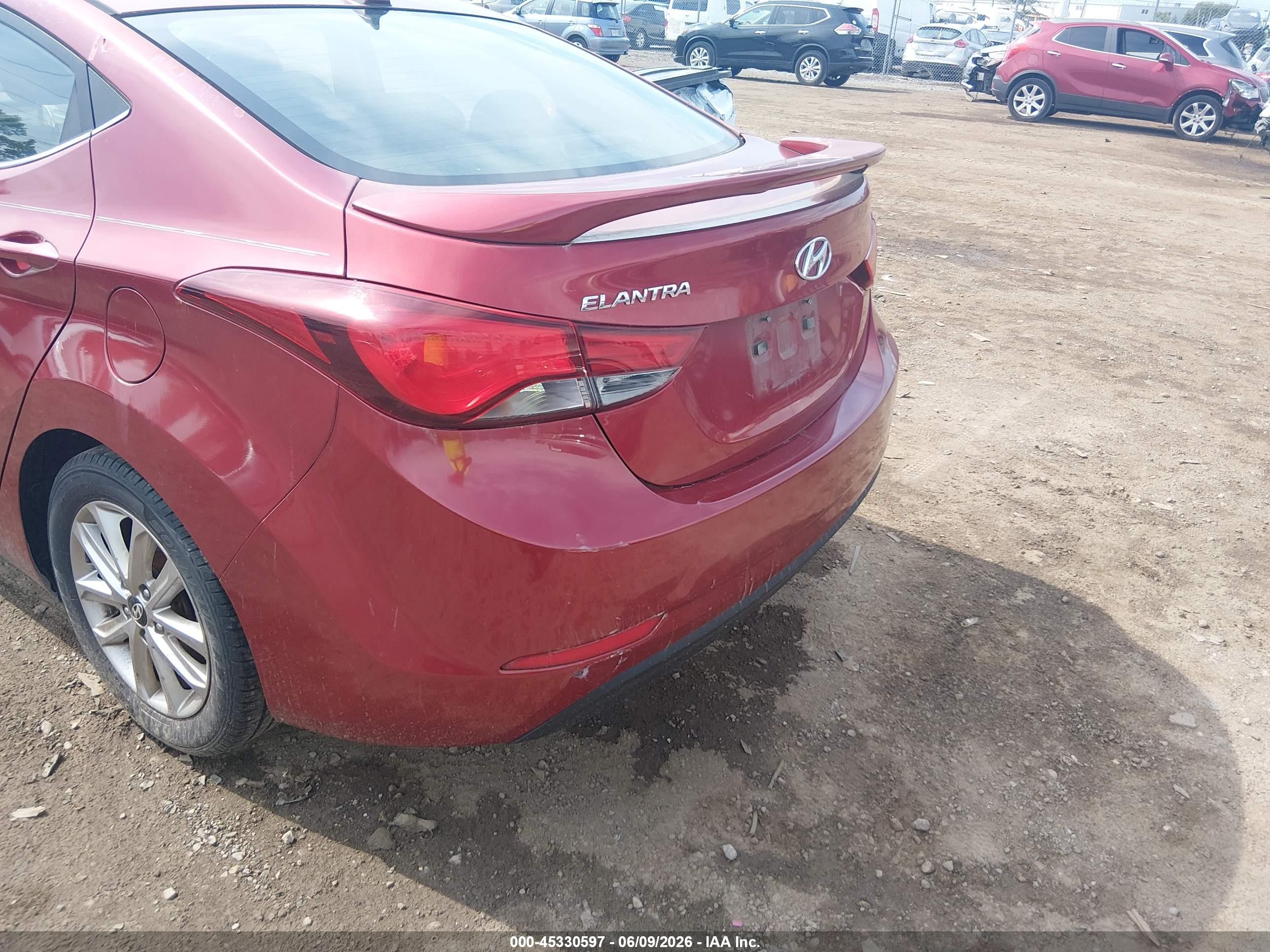 2015 Hyundai Elantra Se Burgundy vin: 5NPDH4AE6FH557096