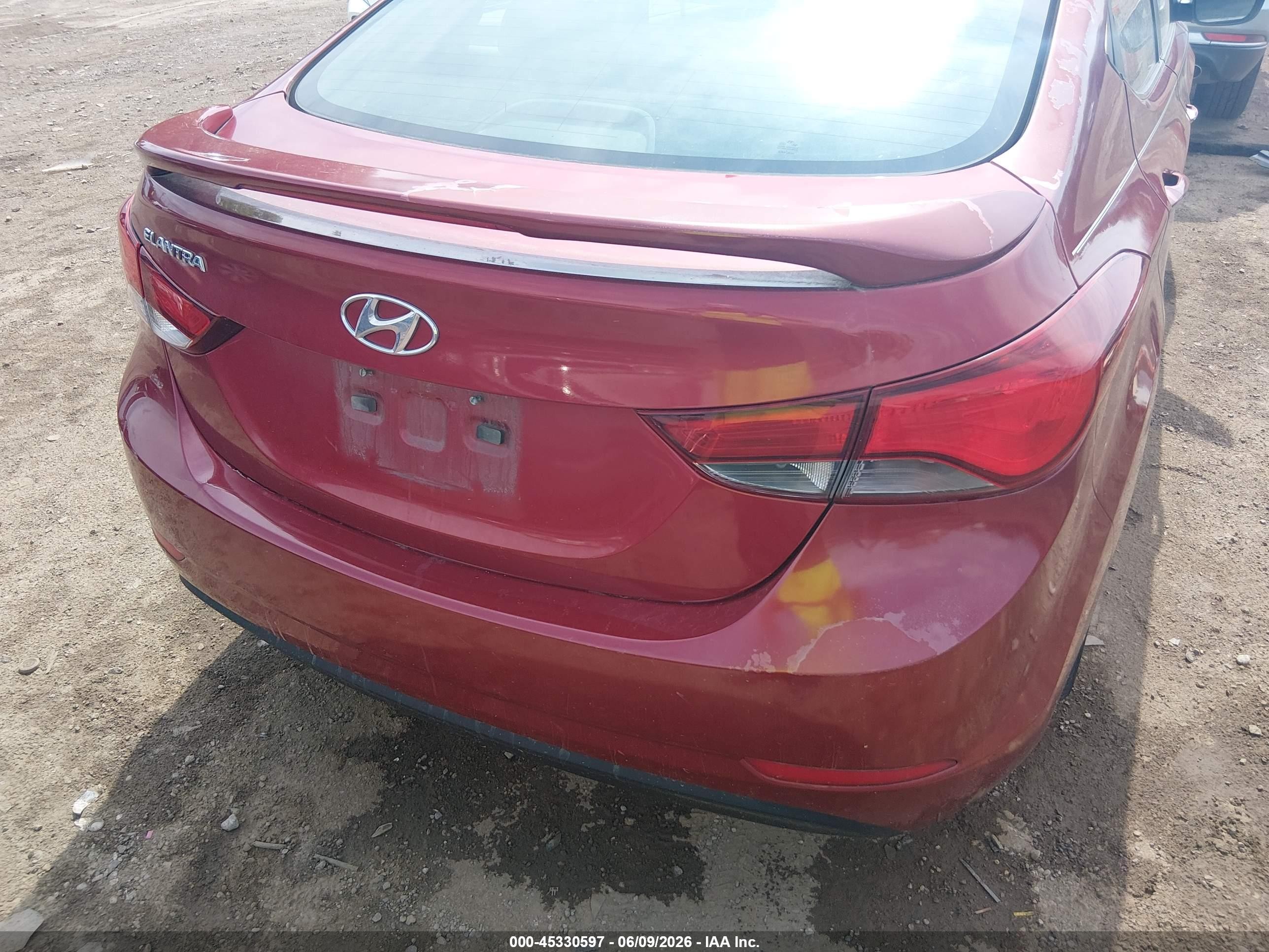 2015 Hyundai Elantra Se Burgundy vin: 5NPDH4AE6FH557096