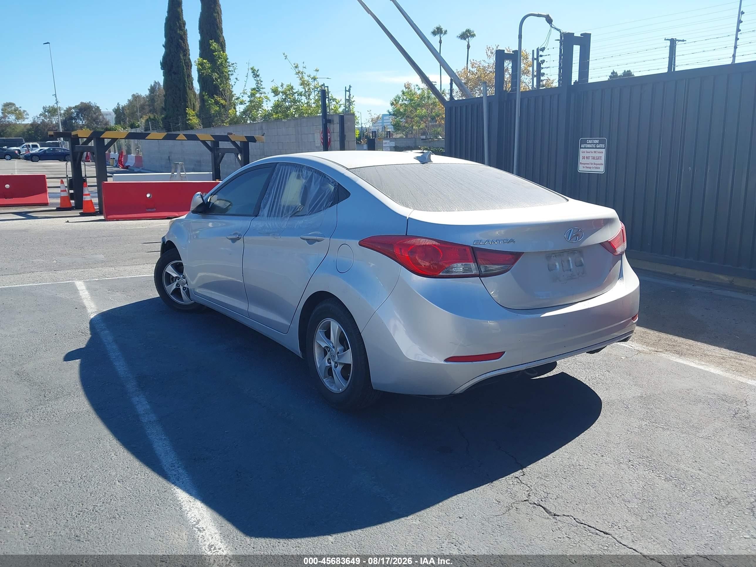 2015 Hyundai Elantra Se Серебряный vin: 5NPDH4AE6FH561181
