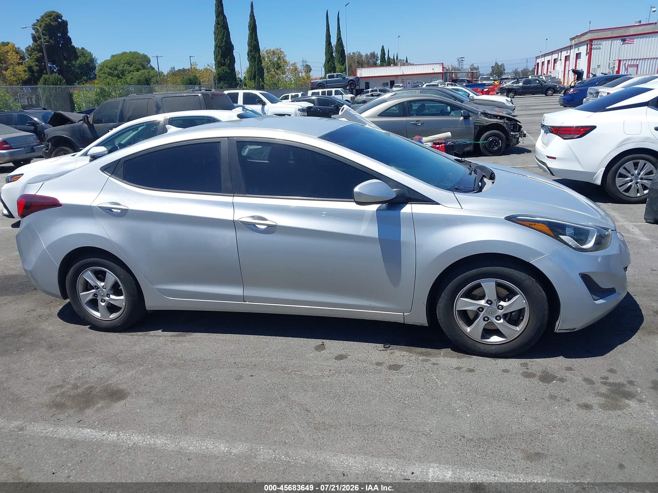 2015 Hyundai Elantra Se Серебряный vin: 5NPDH4AE6FH561181