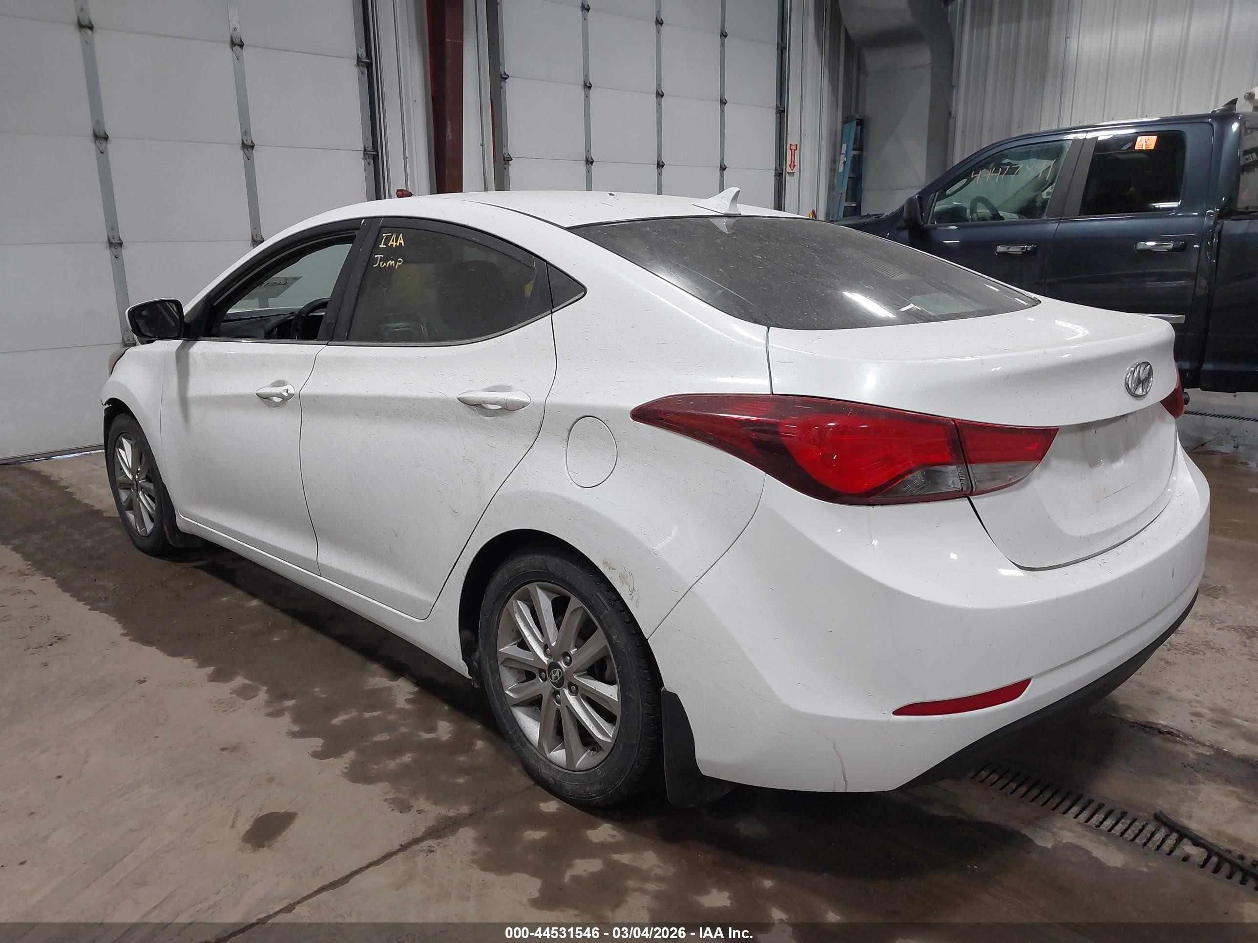 2015 Hyundai Elantra Se White vin: 5NPDH4AE6FH592334