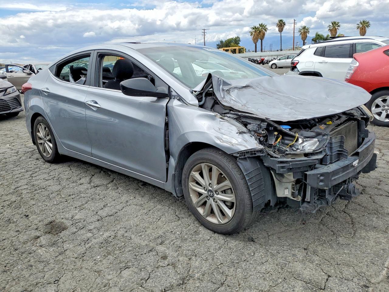 2015 Hyundai Elantra Se Серебряный vin: 5NPDH4AE6FH599378