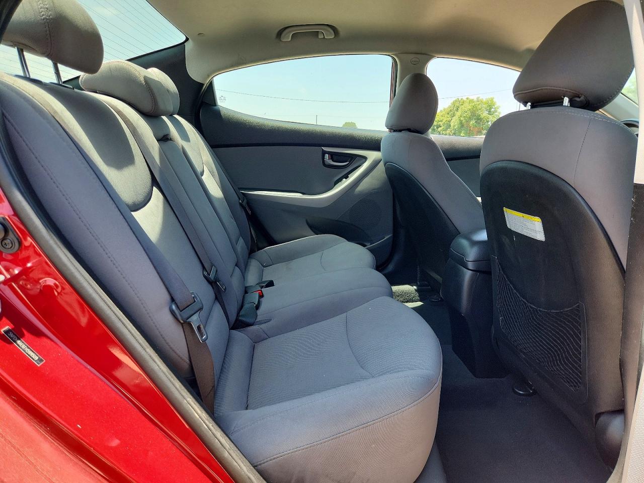 2015 Hyundai Elantra Se Red vin: 5NPDH4AE6FH599509