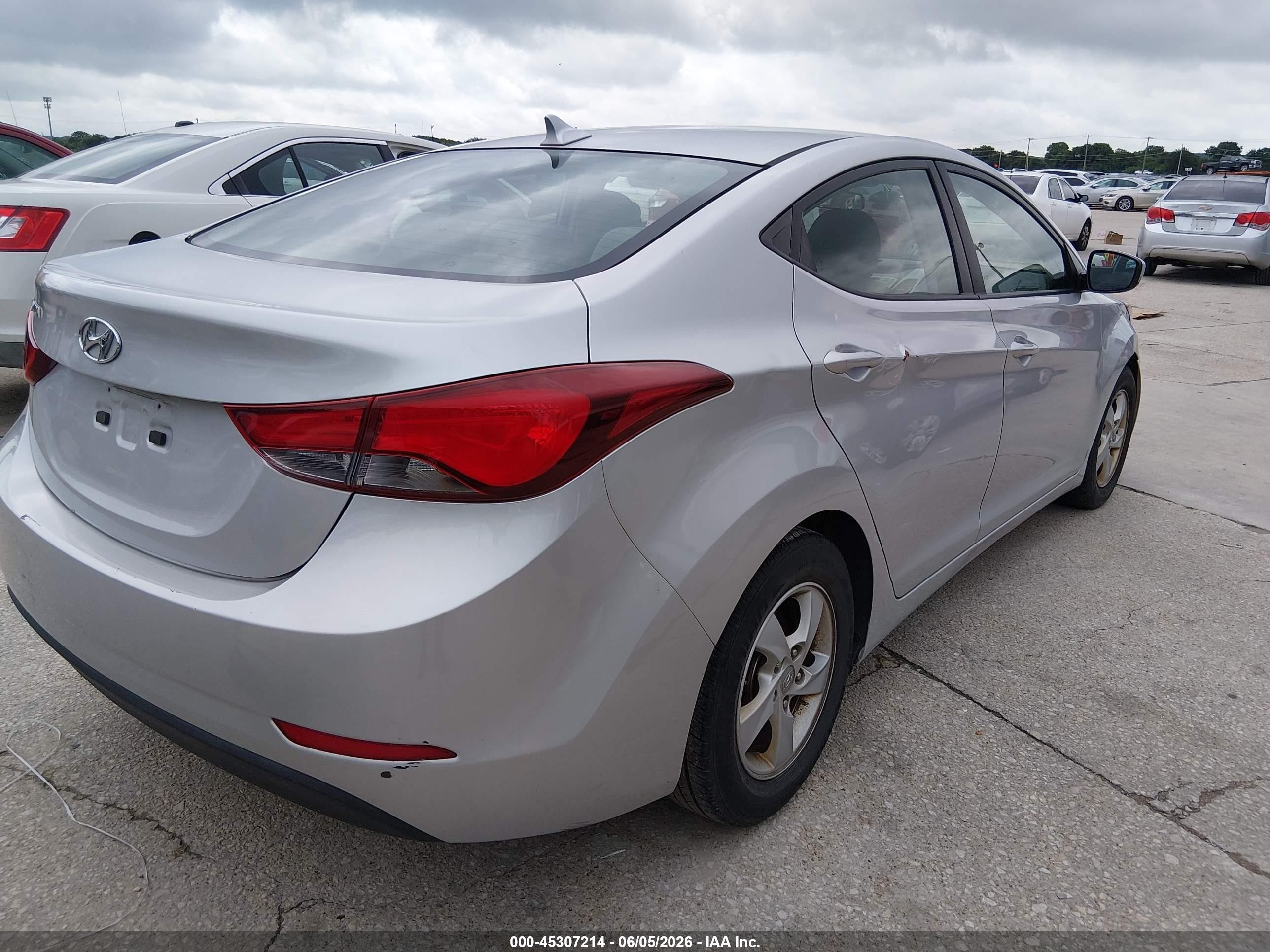 2015 Hyundai Elantra Se Silver vin: 5NPDH4AE6FH600075