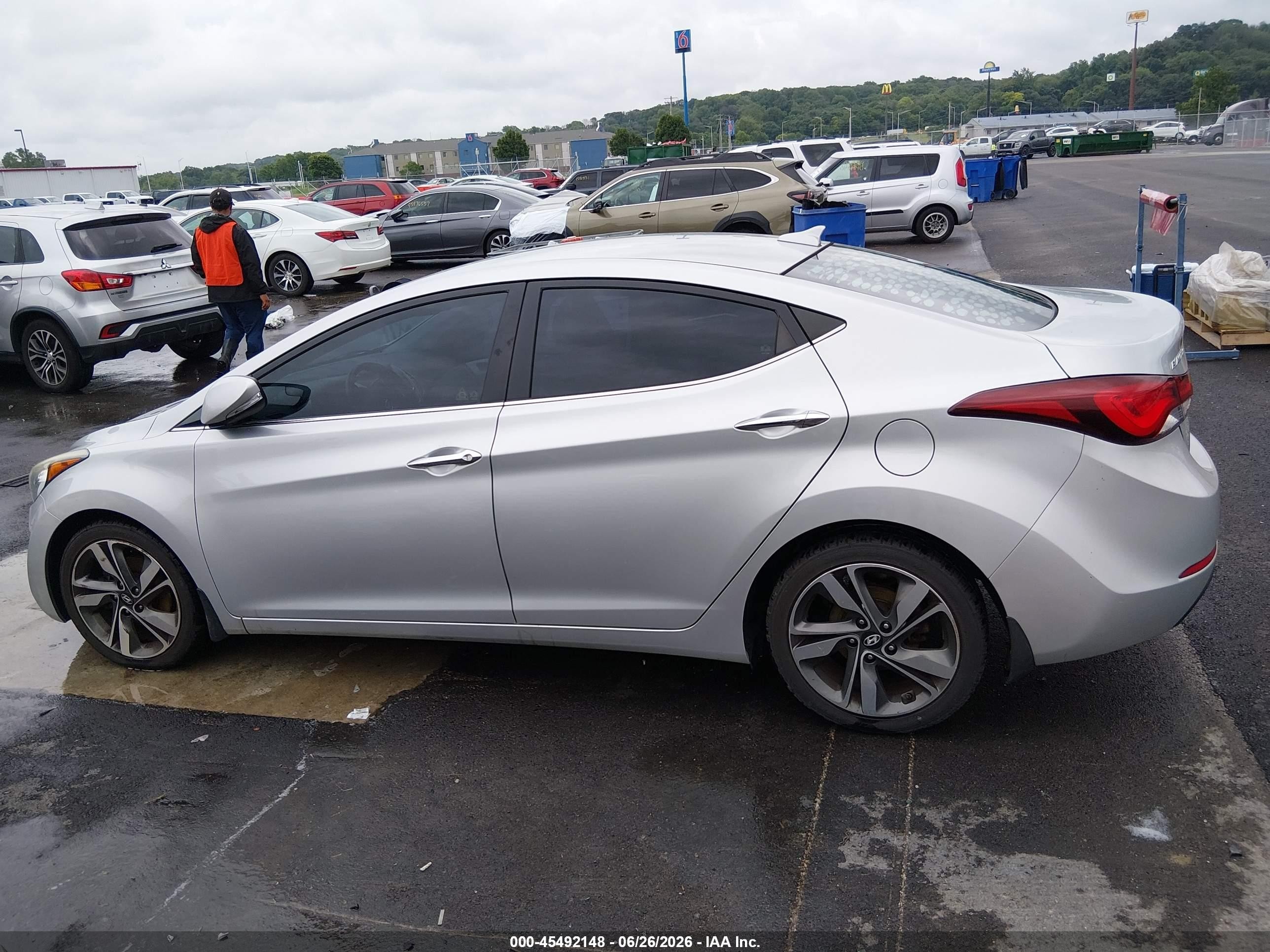 2015 Hyundai Elantra Limited Silver vin: 5NPDH4AE6FH608273