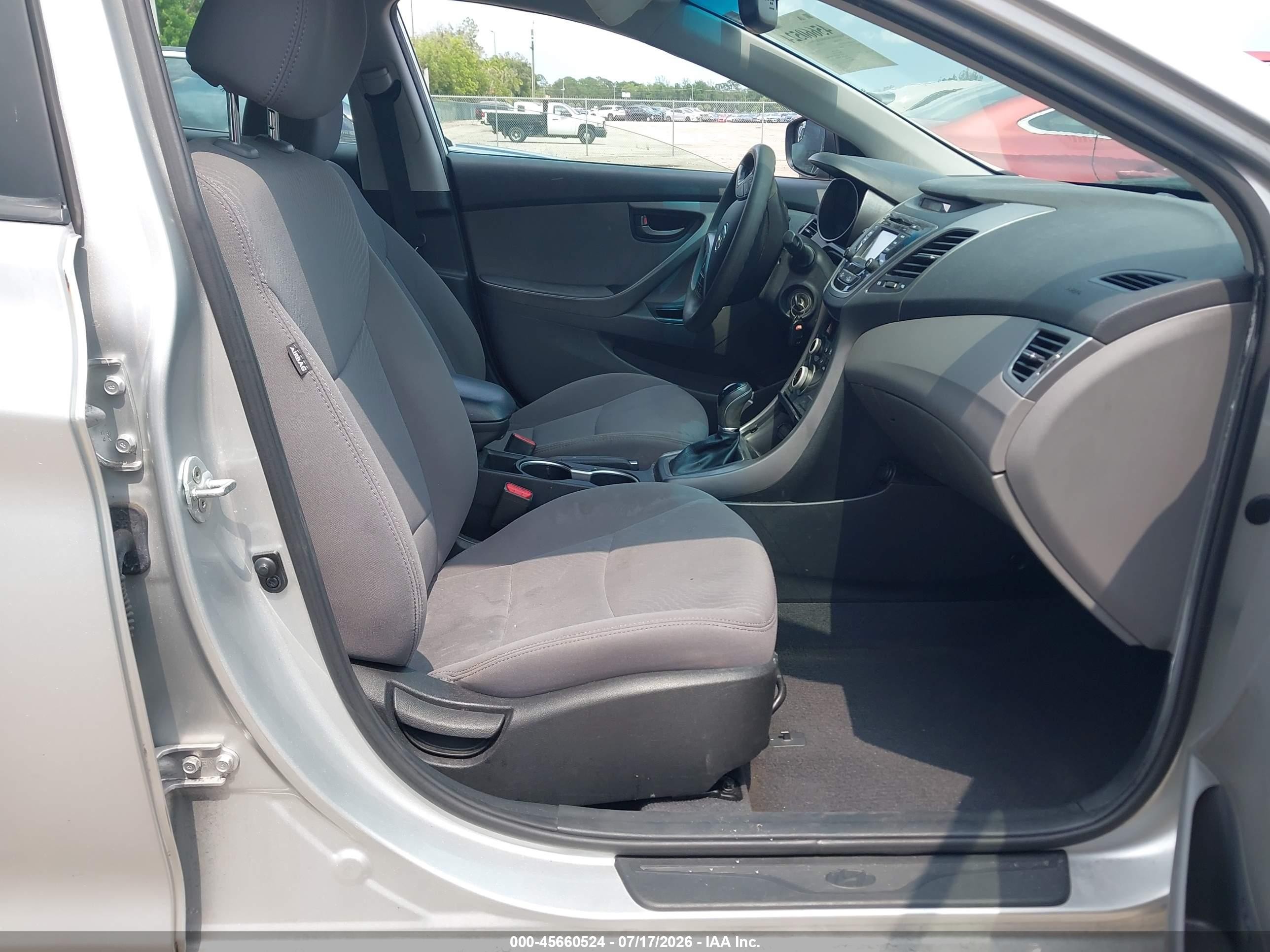 2015 Hyundai Elantra Se Silver vin: 5NPDH4AE6FH614056