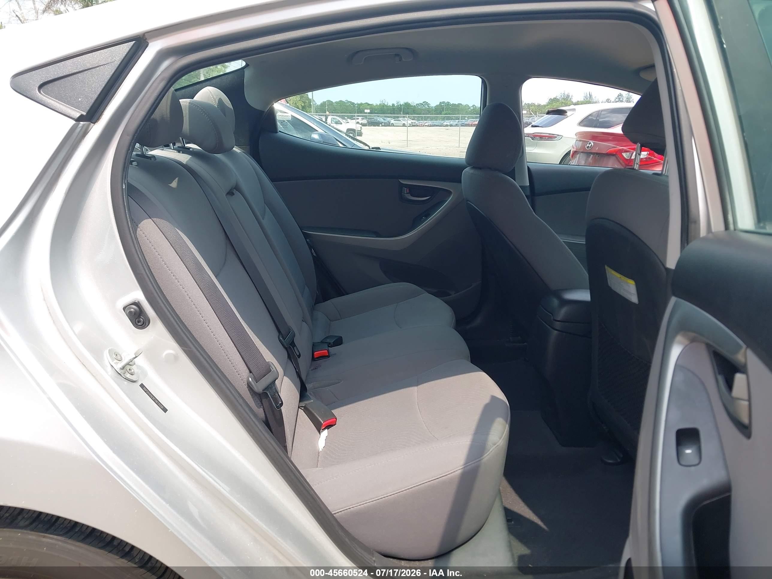 2015 Hyundai Elantra Se Silver vin: 5NPDH4AE6FH614056