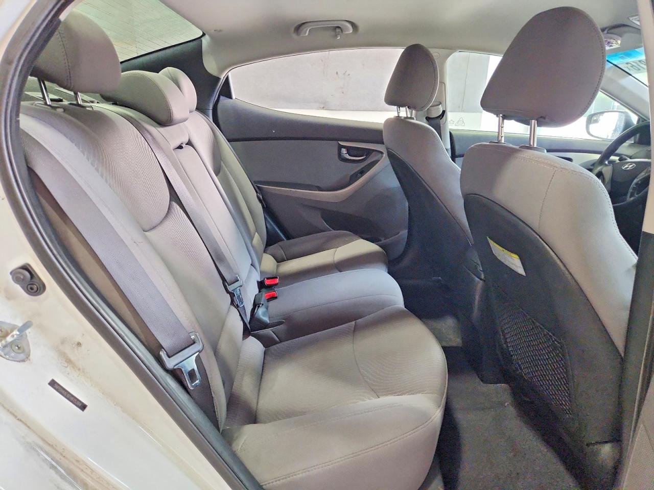 2015 Hyundai Elantra Se White vin: 5NPDH4AE6FH615384
