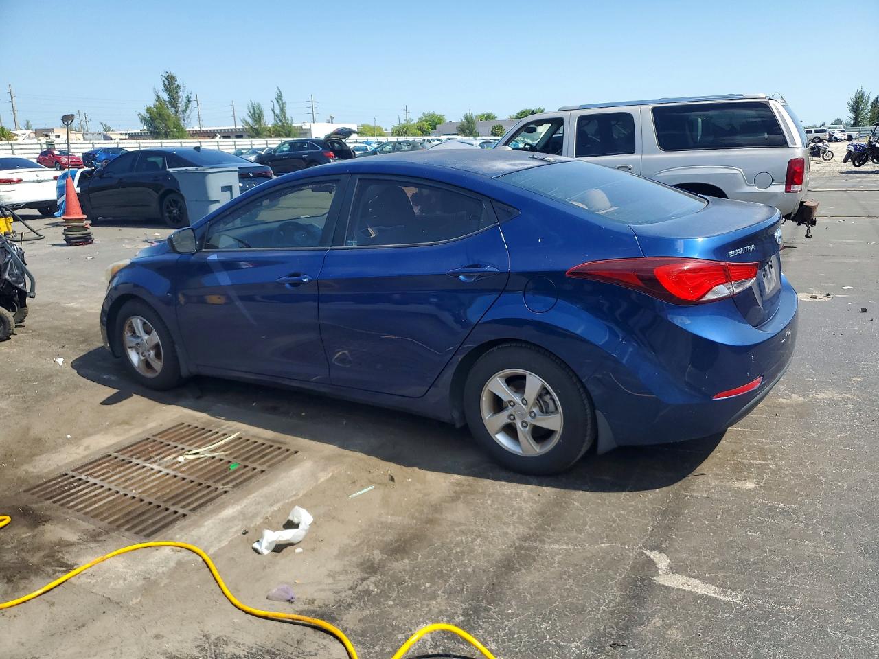 2015 Hyundai Elantra Se Blue vin: 5NPDH4AE6FH616244