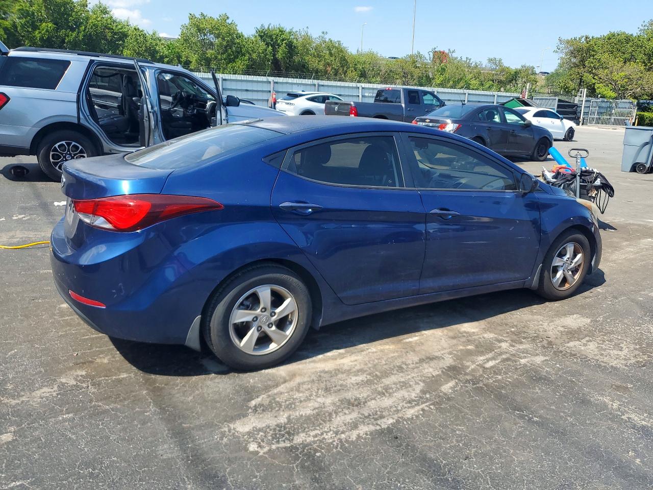 2015 Hyundai Elantra Se Blue vin: 5NPDH4AE6FH616244