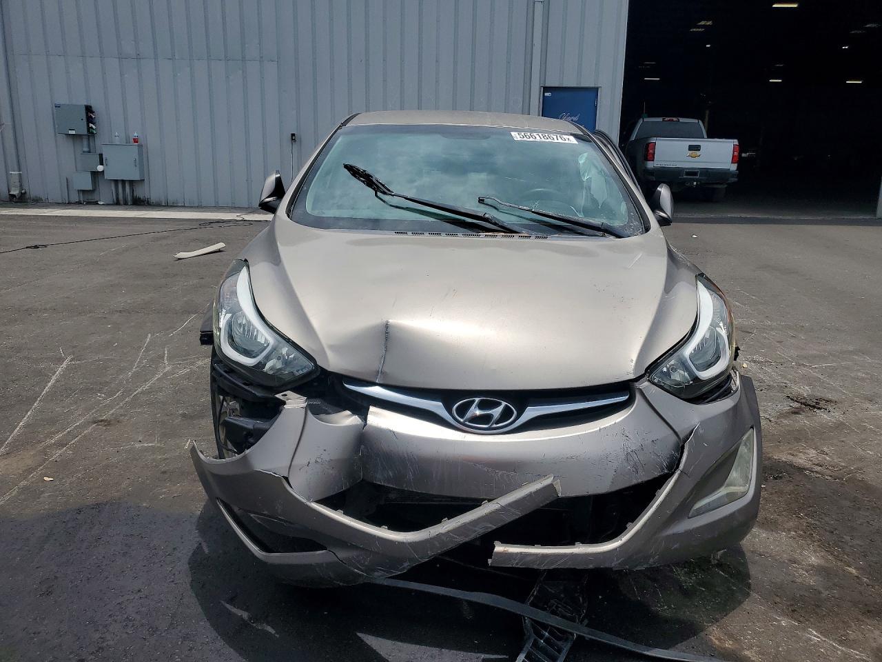 2015 Hyundai Elantra Se Brown vin: 5NPDH4AE6FH620889