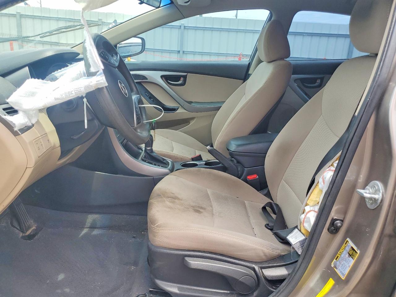 2015 Hyundai Elantra Se Brown vin: 5NPDH4AE6FH620889