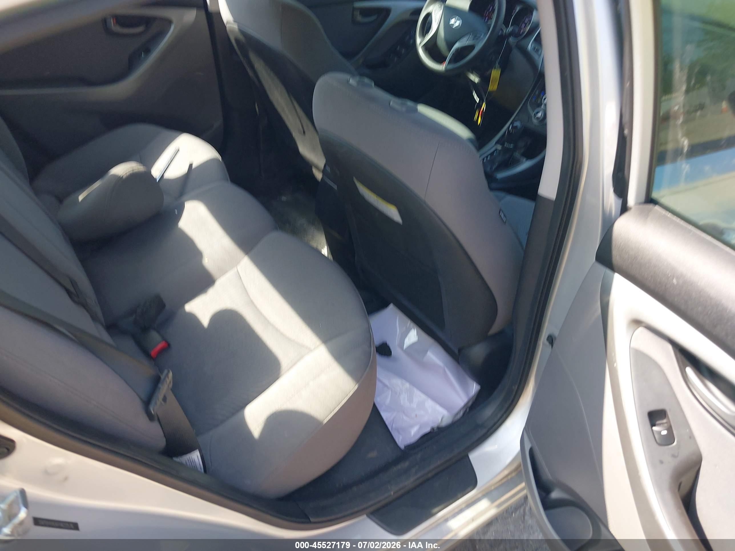 2015 Hyundai Elantra Se Silver vin: 5NPDH4AE6FH622576