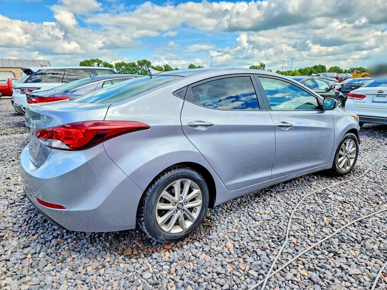 2015 Hyundai Elantra Se Silver vin: 5NPDH4AE6FH629012
