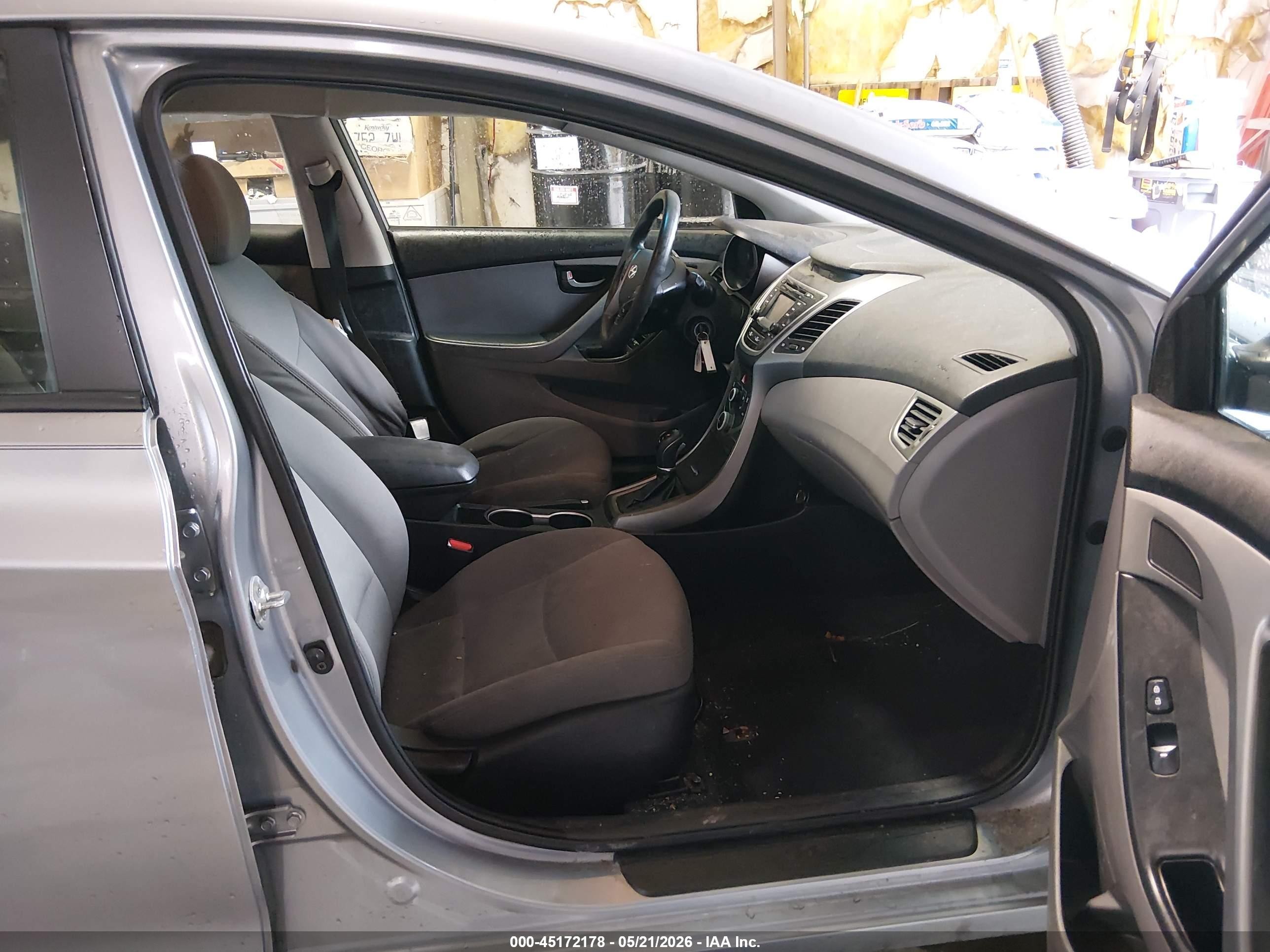 2015 Hyundai Elantra Se Gray vin: 5NPDH4AE6FH631617