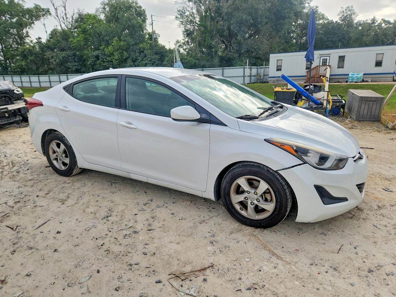 2015 Hyundai Elantra Se White vin: 5NPDH4AE6FH633111