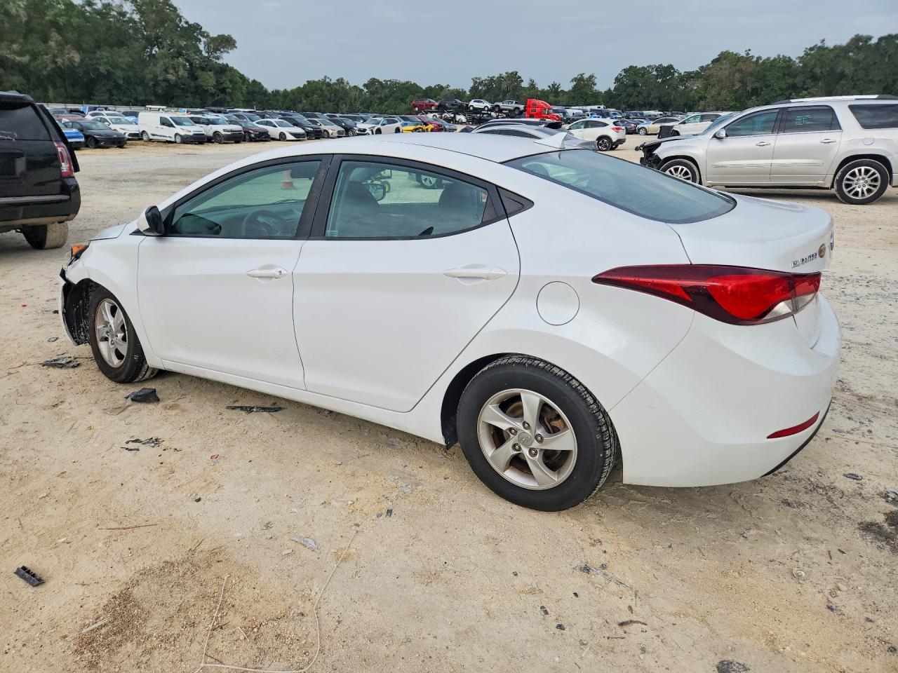 2015 Hyundai Elantra Se White vin: 5NPDH4AE6FH633111