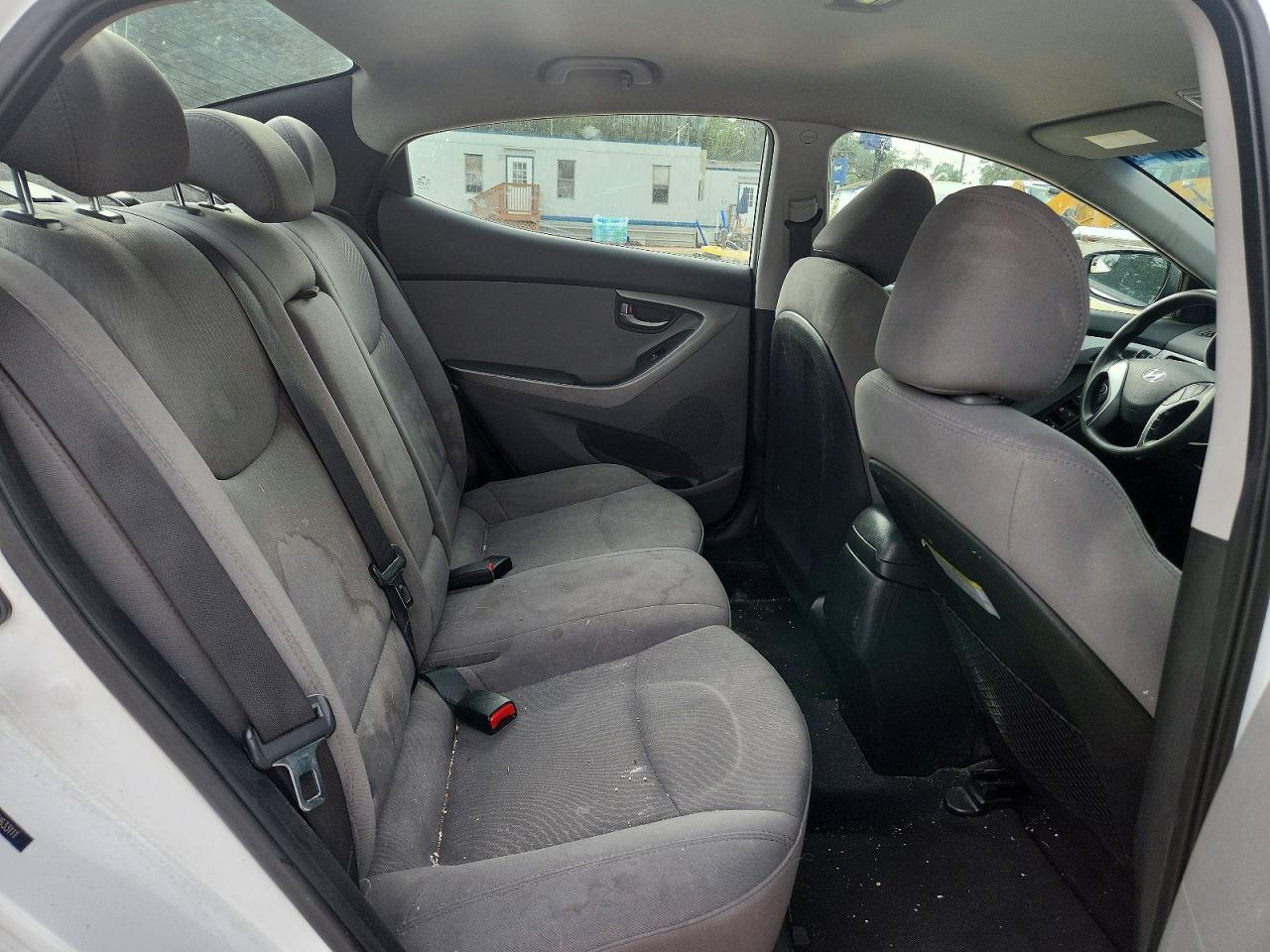 2015 Hyundai Elantra Se White vin: 5NPDH4AE6FH633111