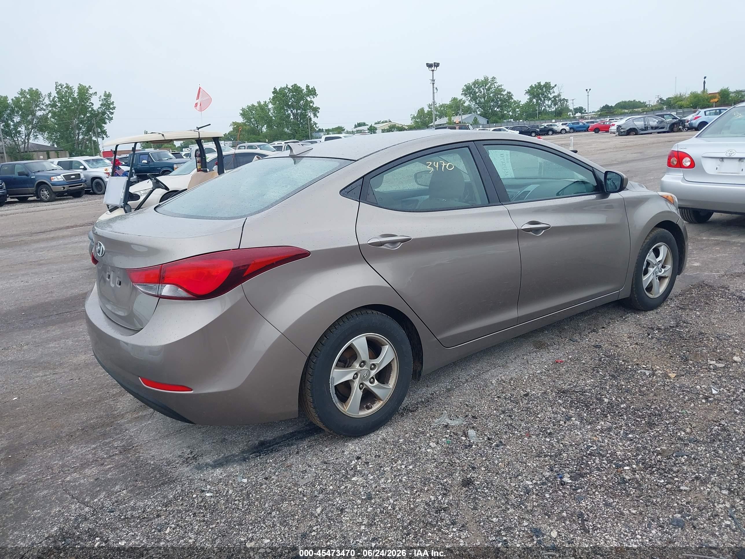 2015 Hyundai Elantra Se Brown vin: 5NPDH4AE6FH635747