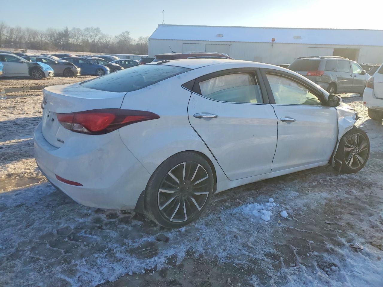 2015 Hyundai Elantra White vin: 5NPDH4AE6FH637207