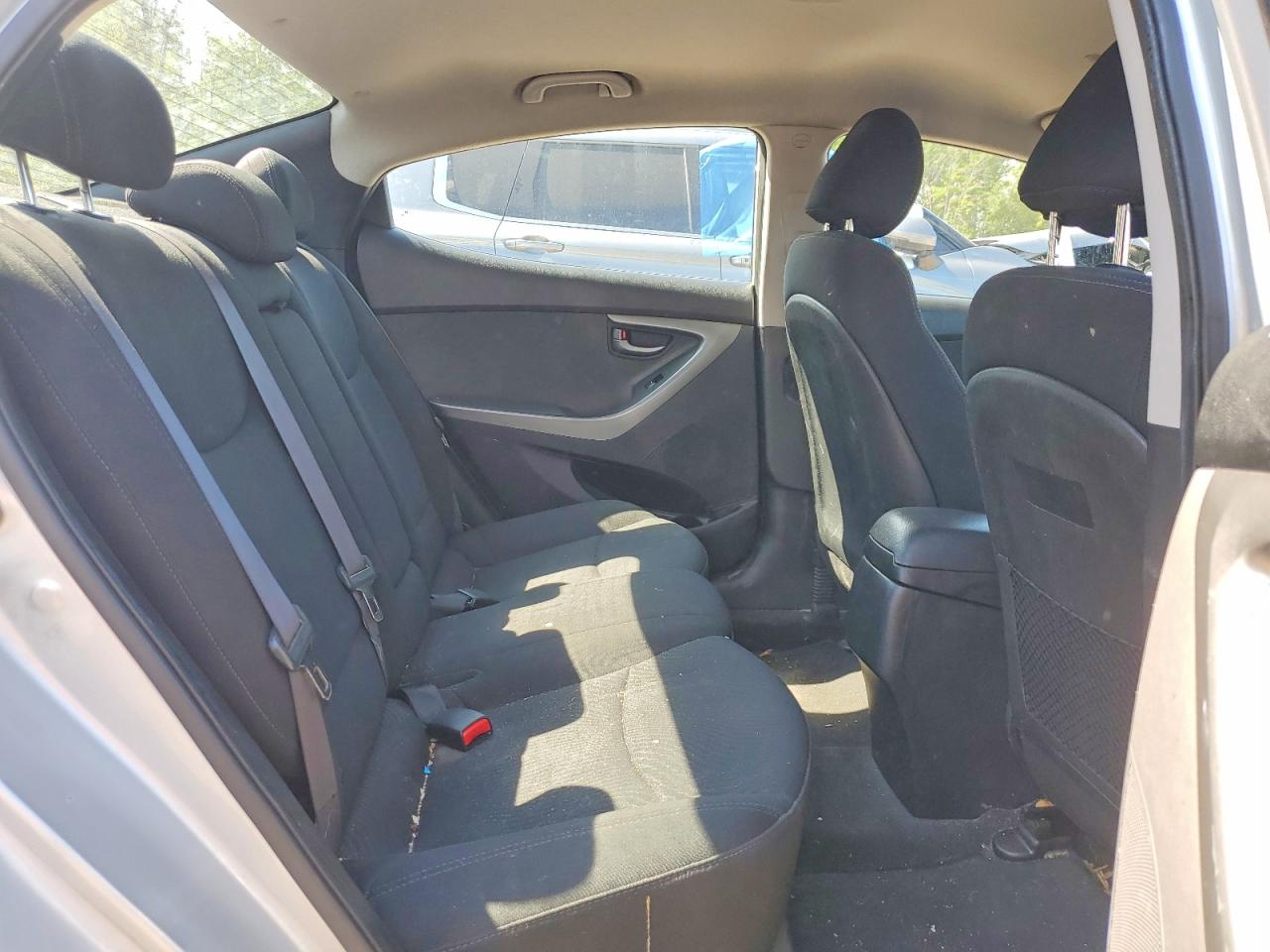 2015 Hyundai Elantra Se Silver vin: 5NPDH4AE6FH645503