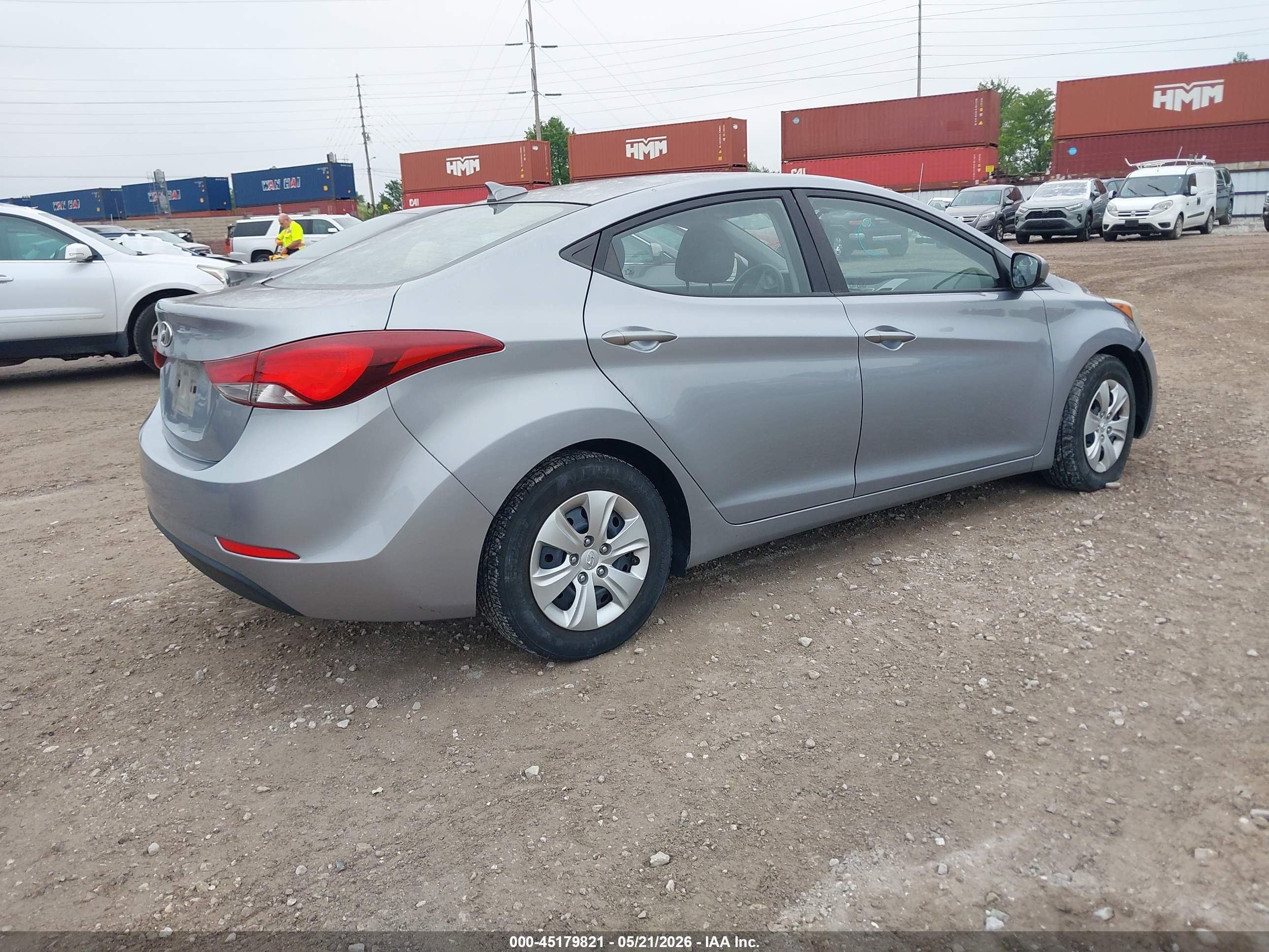 2016 Hyundai Elantra Se Gray vin: 5NPDH4AE6GH674095