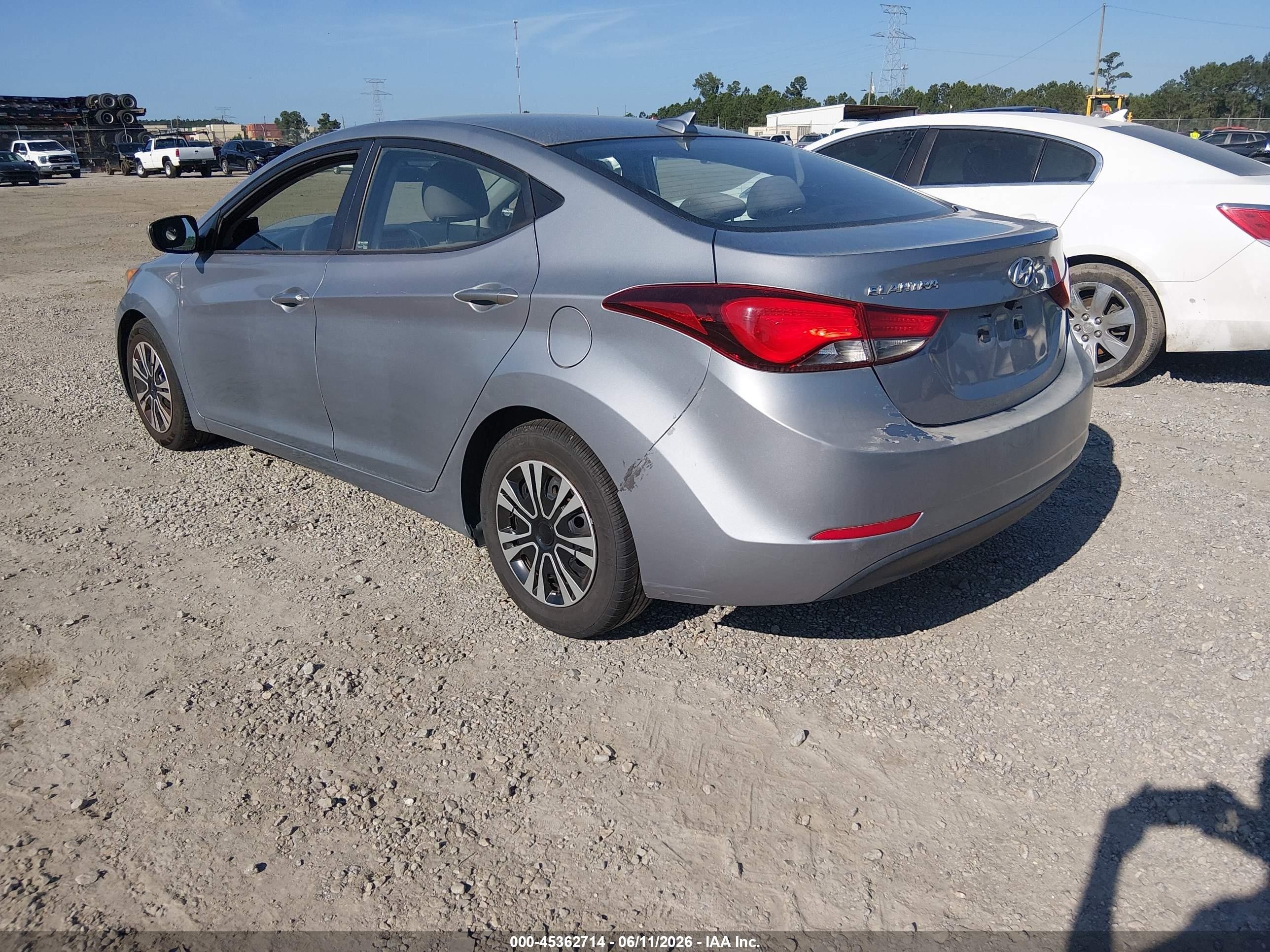 2016 Hyundai Elantra Se Silver vin: 5NPDH4AE6GH689602