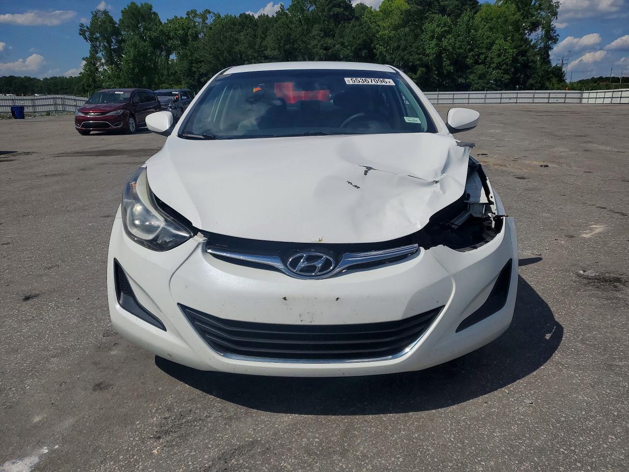 2016 Hyundai Elantra Se White vin: 5NPDH4AE6GH759924