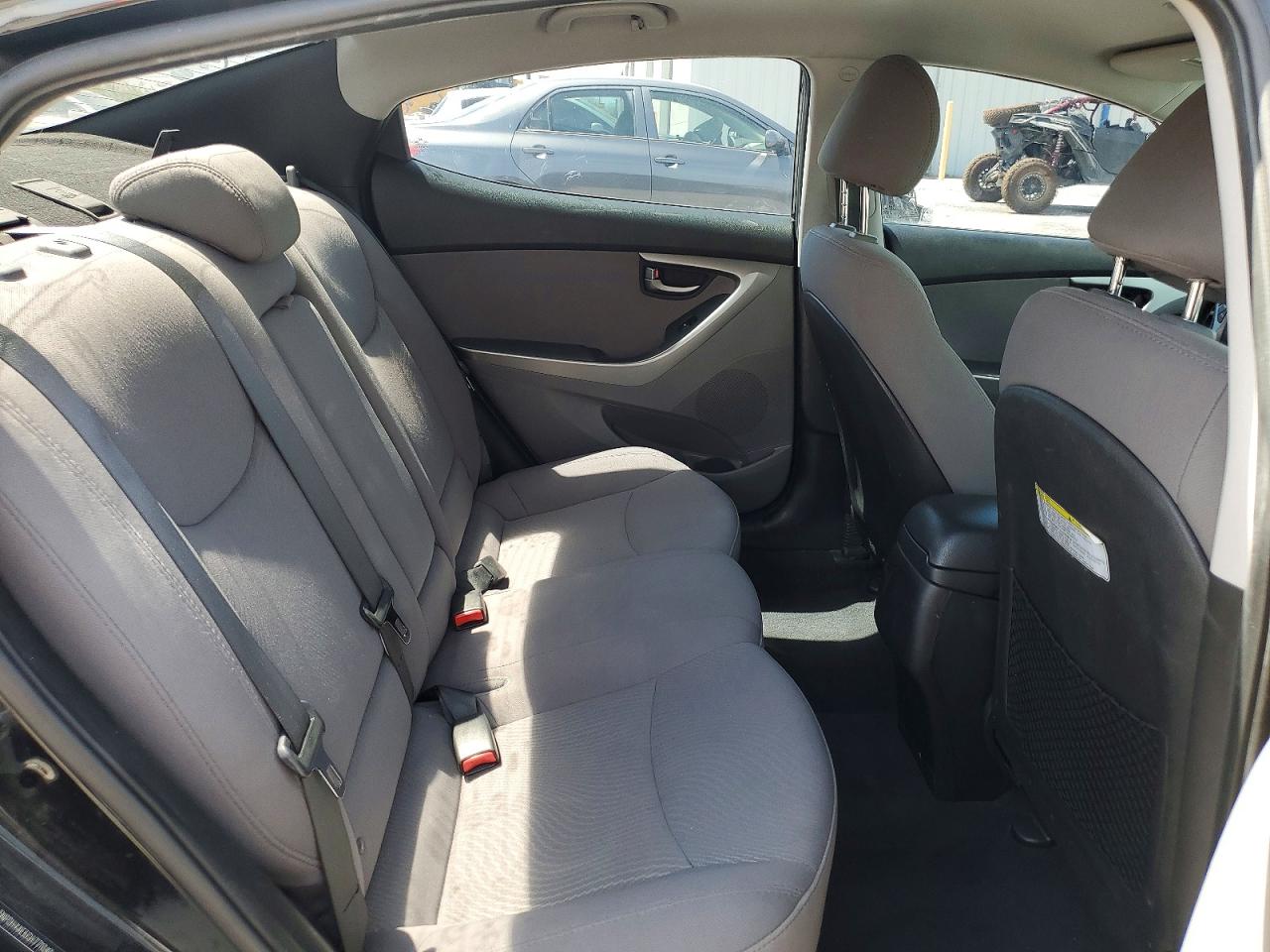2016 Hyundai Elantra Se Black vin: 5NPDH4AE6GH771040