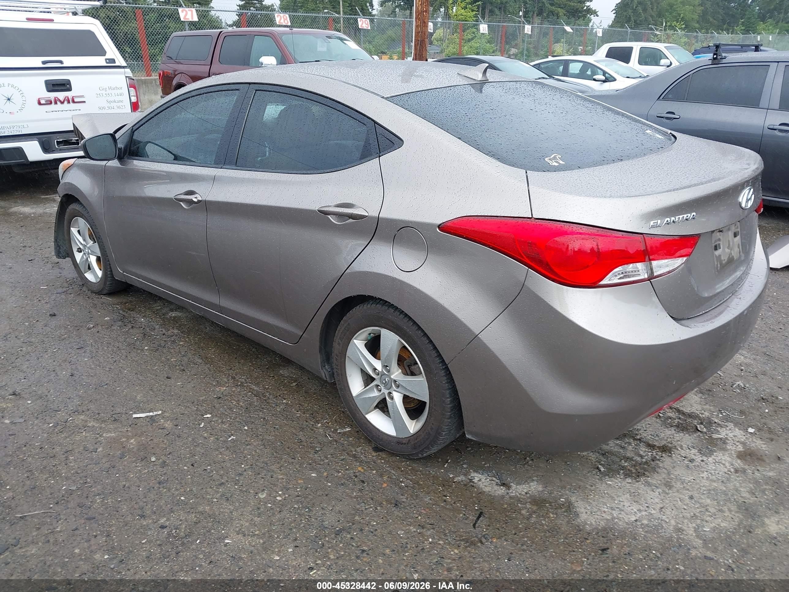 2011 Hyundai Elantra Gls Silver vin: 5NPDH4AE7BH002085