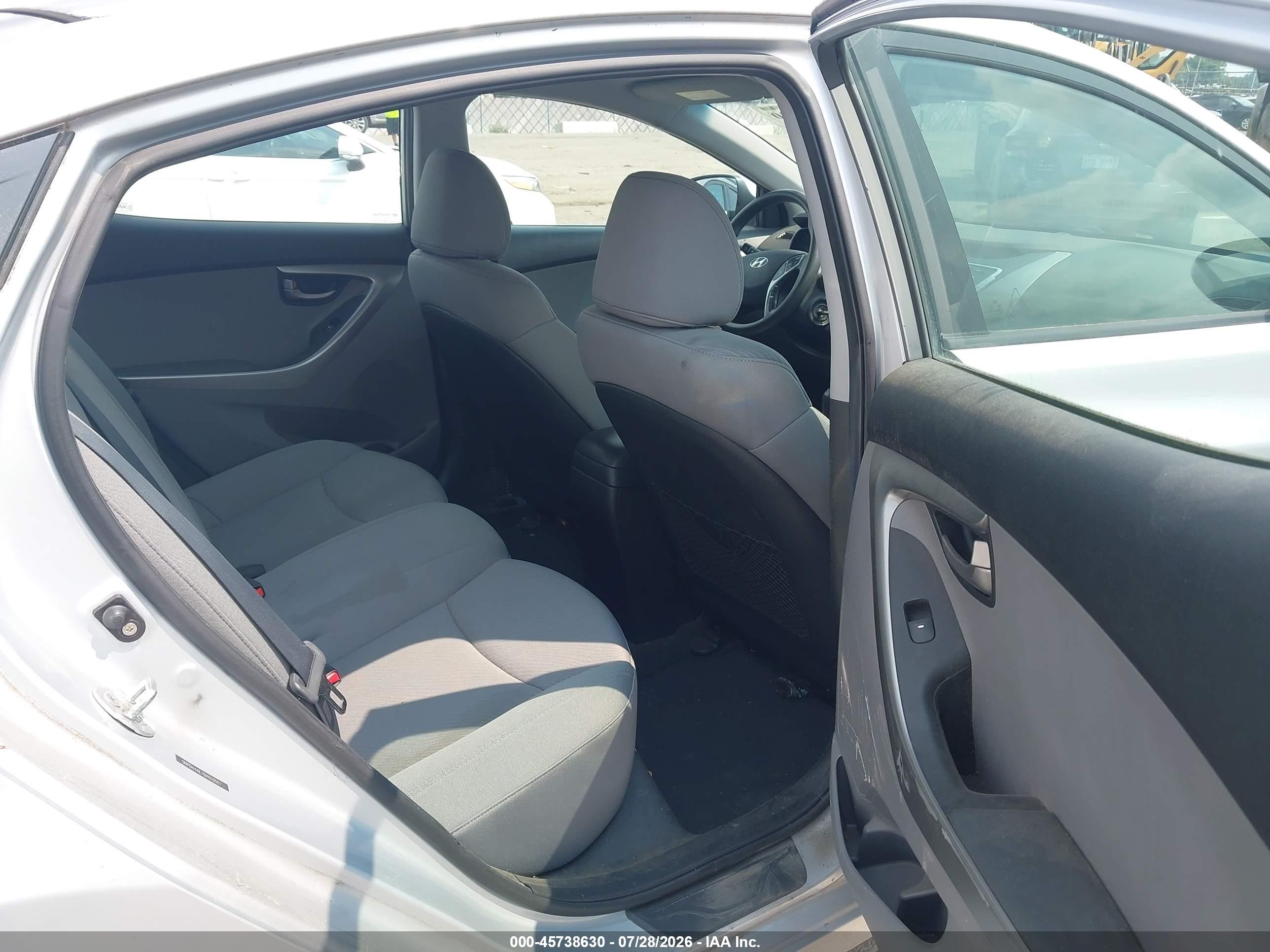 2011 Hyundai Elantra Gls Silver vin: 5NPDH4AE7BH010557