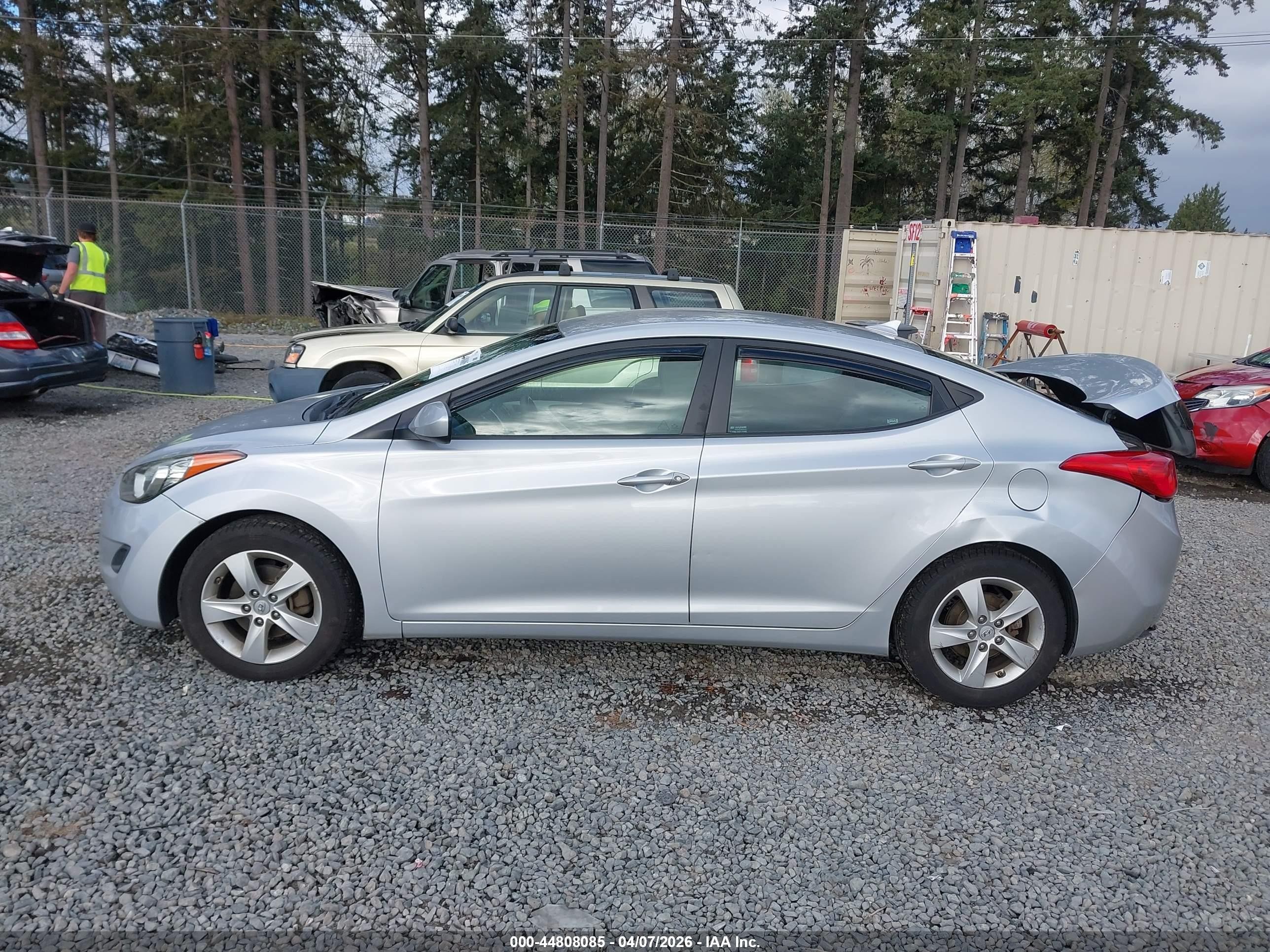 2011 Hyundai Elantra Gls Серый vin: 5NPDH4AE7BH013636