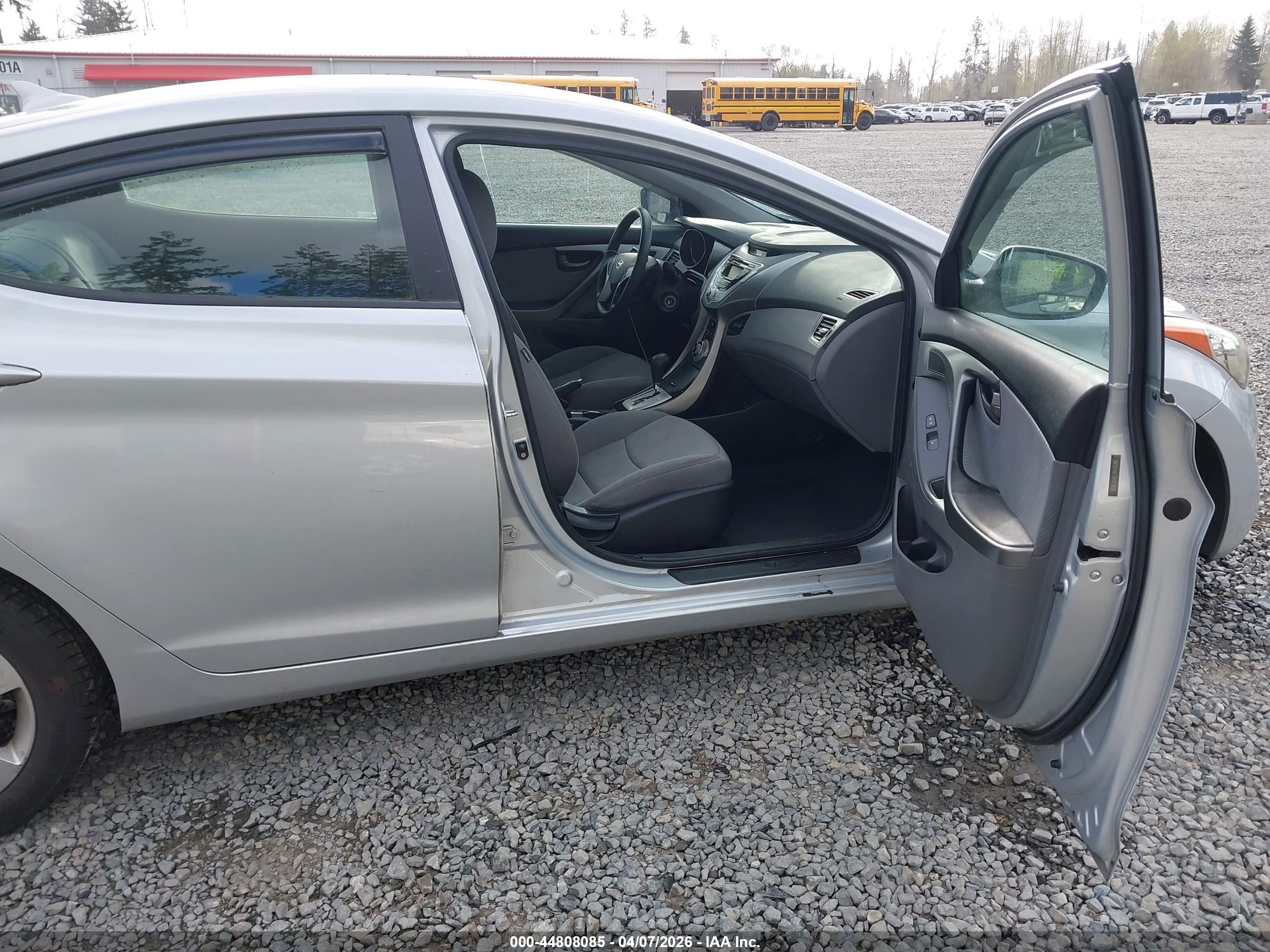 2011 Hyundai Elantra Gls Серый vin: 5NPDH4AE7BH013636