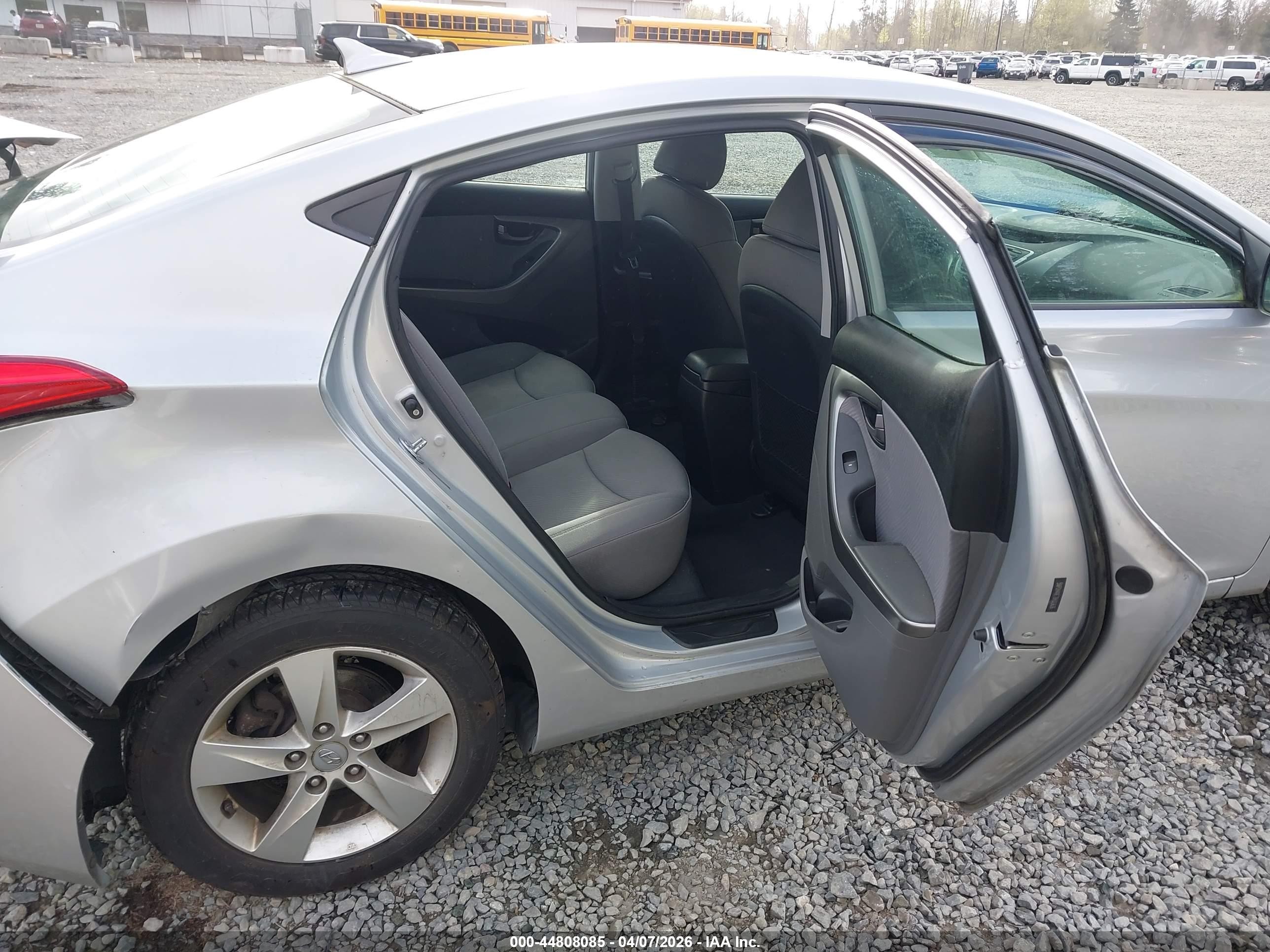2011 Hyundai Elantra Gls Серый vin: 5NPDH4AE7BH013636