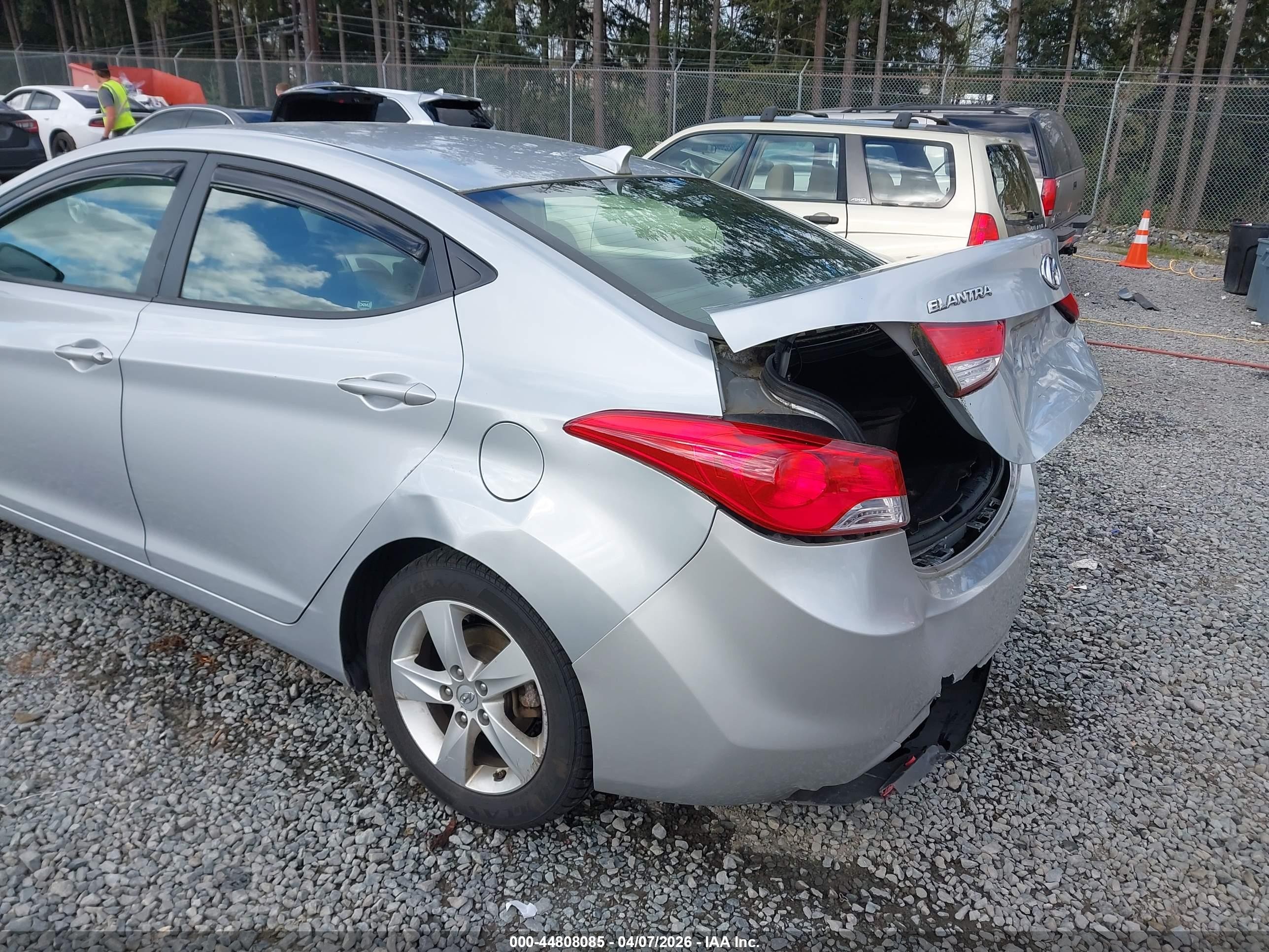 2011 Hyundai Elantra Gls Серый vin: 5NPDH4AE7BH013636