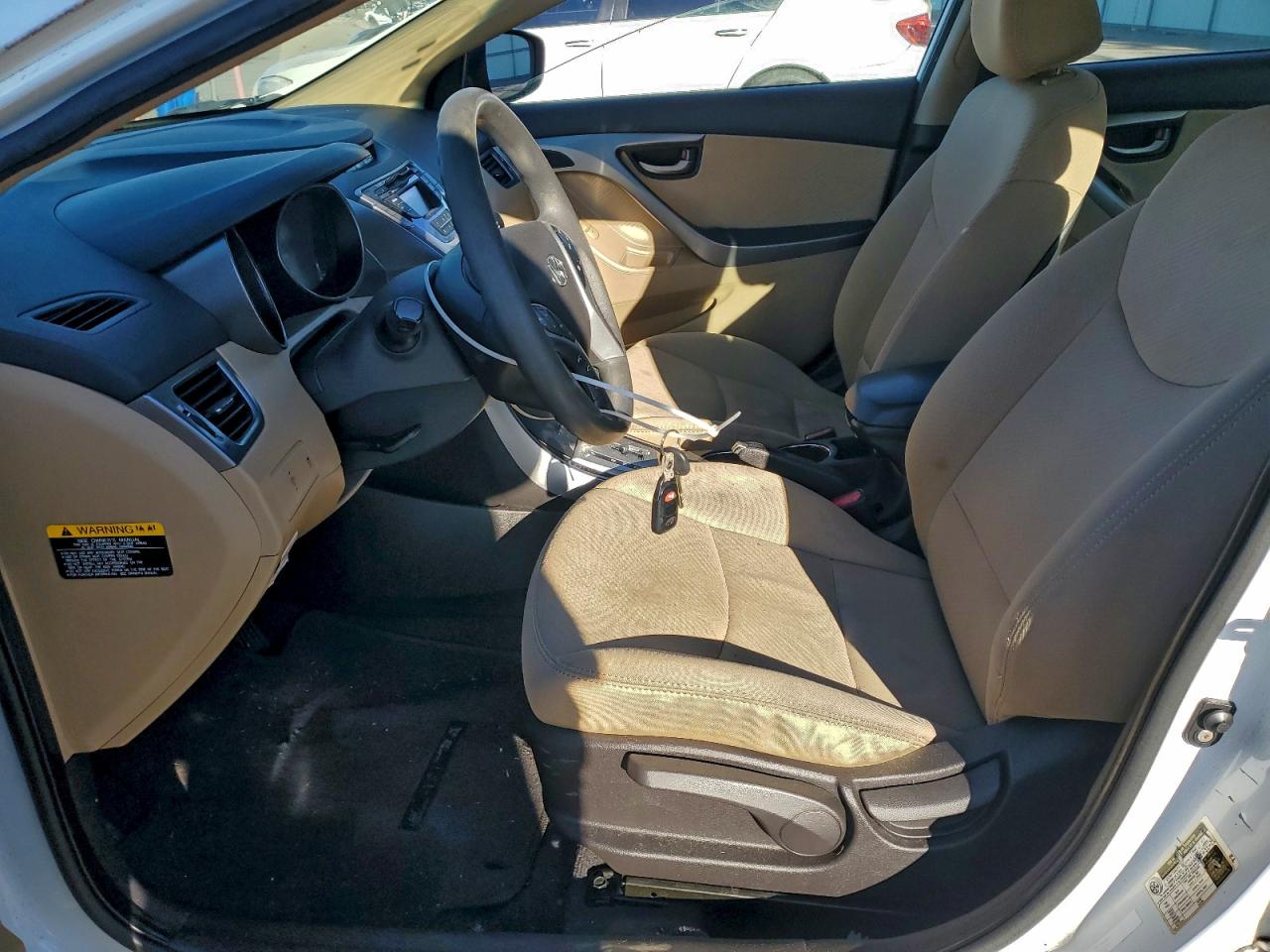 2011 Hyundai Elantra White vin: 5NPDH4AE7BH029948