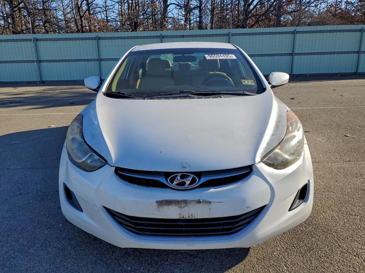 2011 Hyundai Elantra White vin: 5NPDH4AE7BH029948